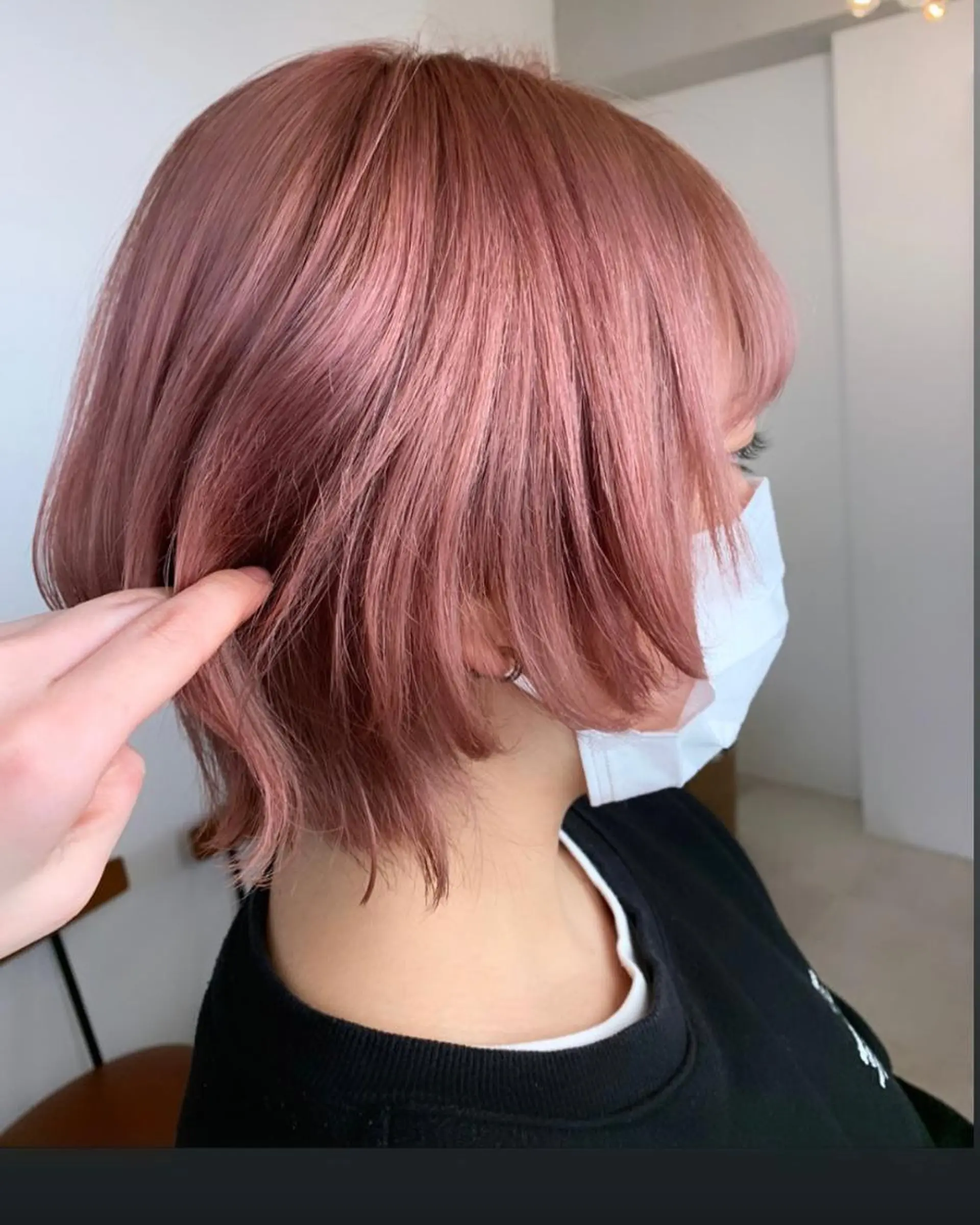 ショート カラー ブリーチ ピンクカラー 🌸MAYU🌸 ハイトーン➕レイヤーのヘアスタイル