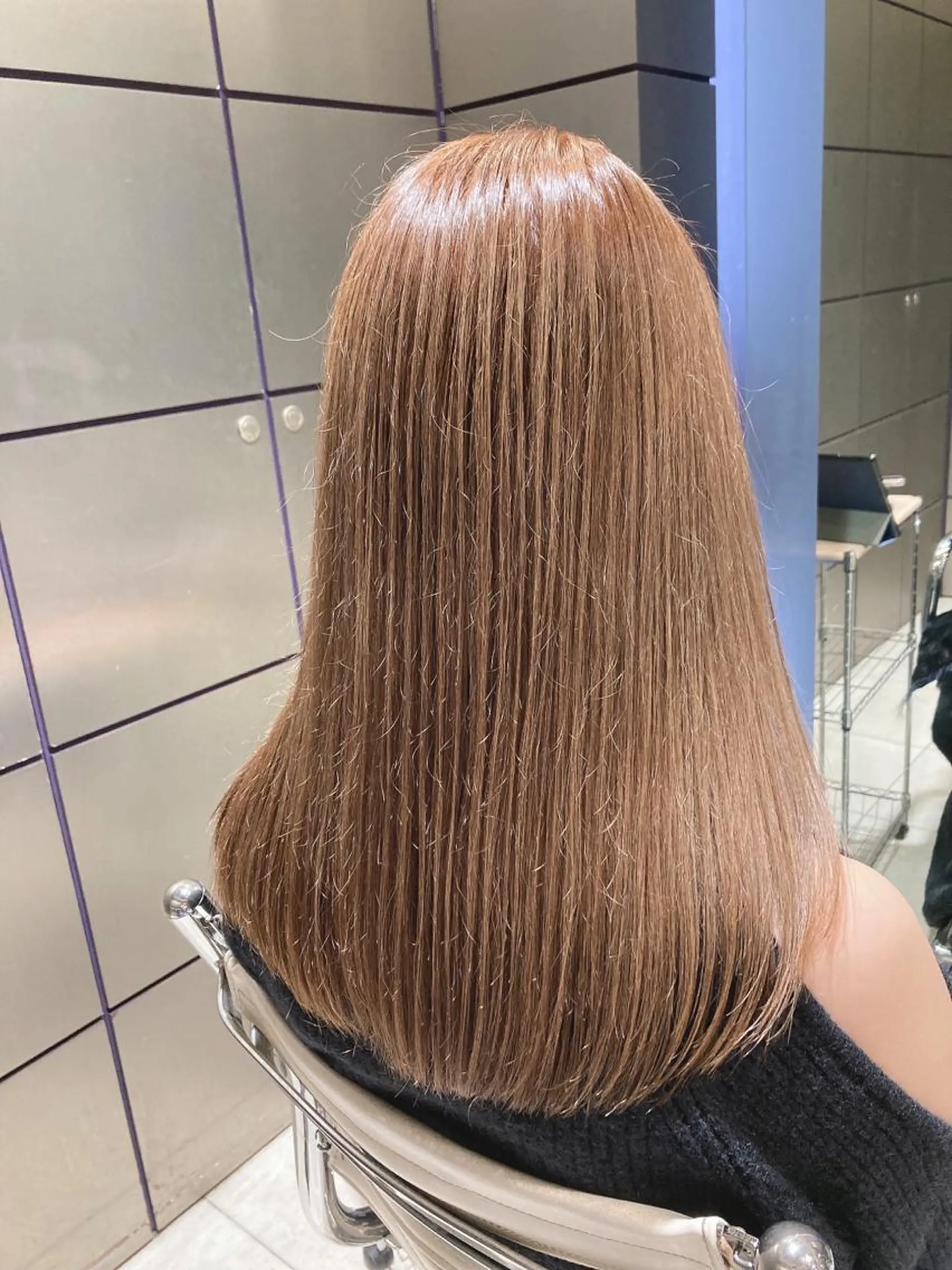 ロング カラー ベージュカラー ブリーチ ミルクティーベージュ ブリーチなしカラー スキバサミを使わない カット🌼唯🌼のヘアスタイル