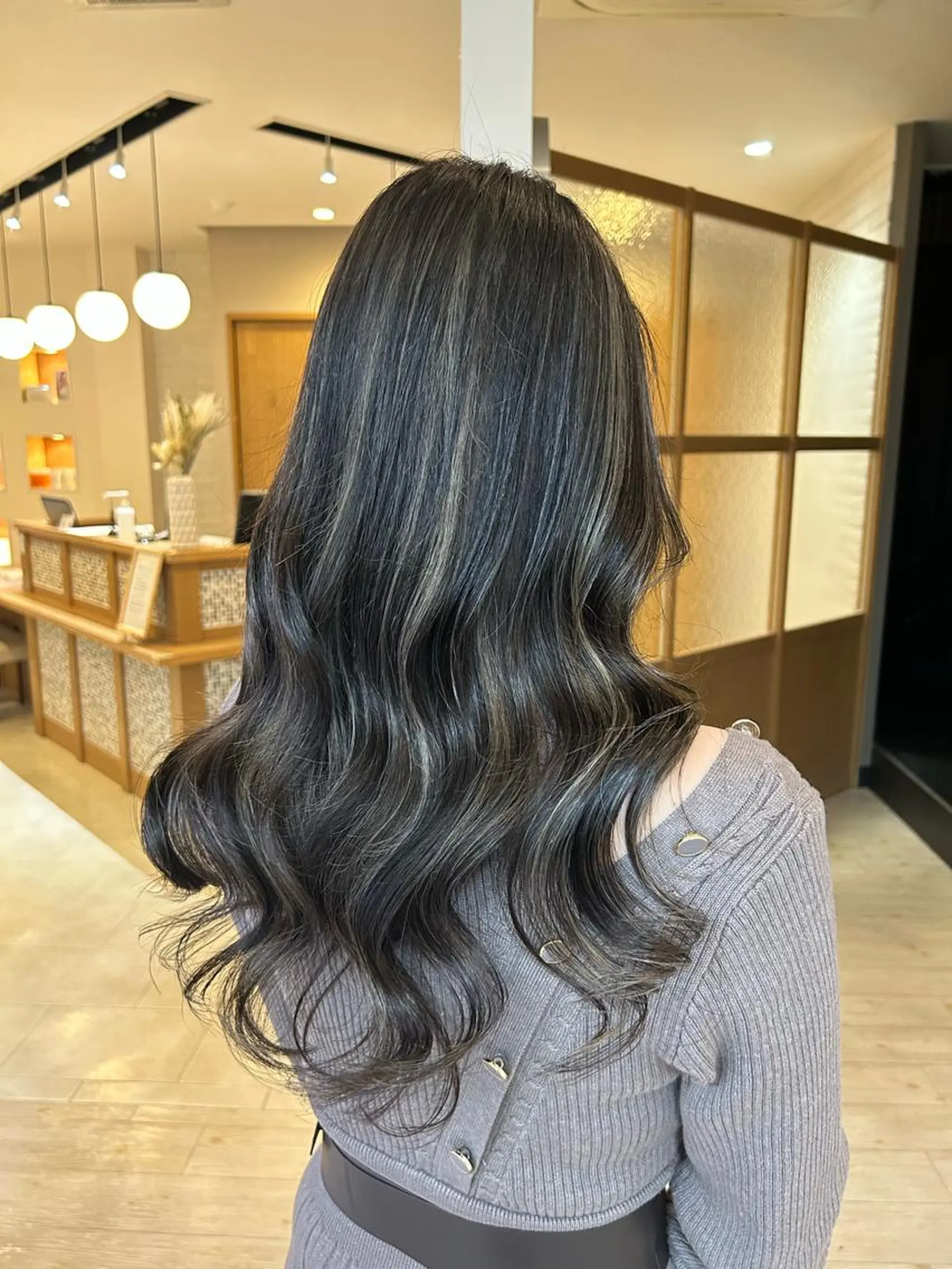 ロング カラー レイヤー/くびれ/ 縮毛/チェレ金剛のヘアスタイル