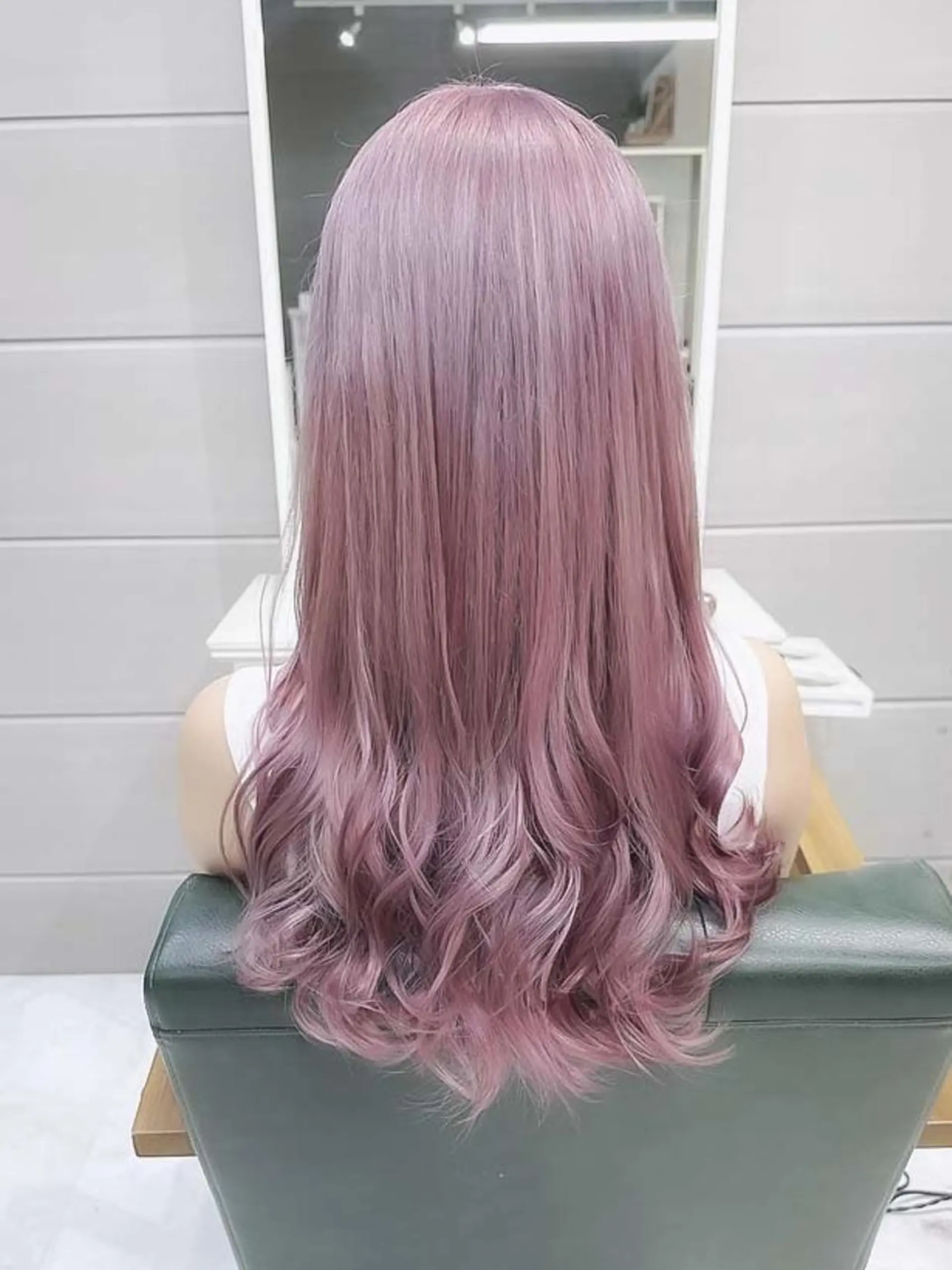 ヘアアレンジ カラー ロング ブリーチ ケアブリーチ 透明感カラー デザインカラー ハイトーンカラー Days 透明感カラーのヘアスタイル