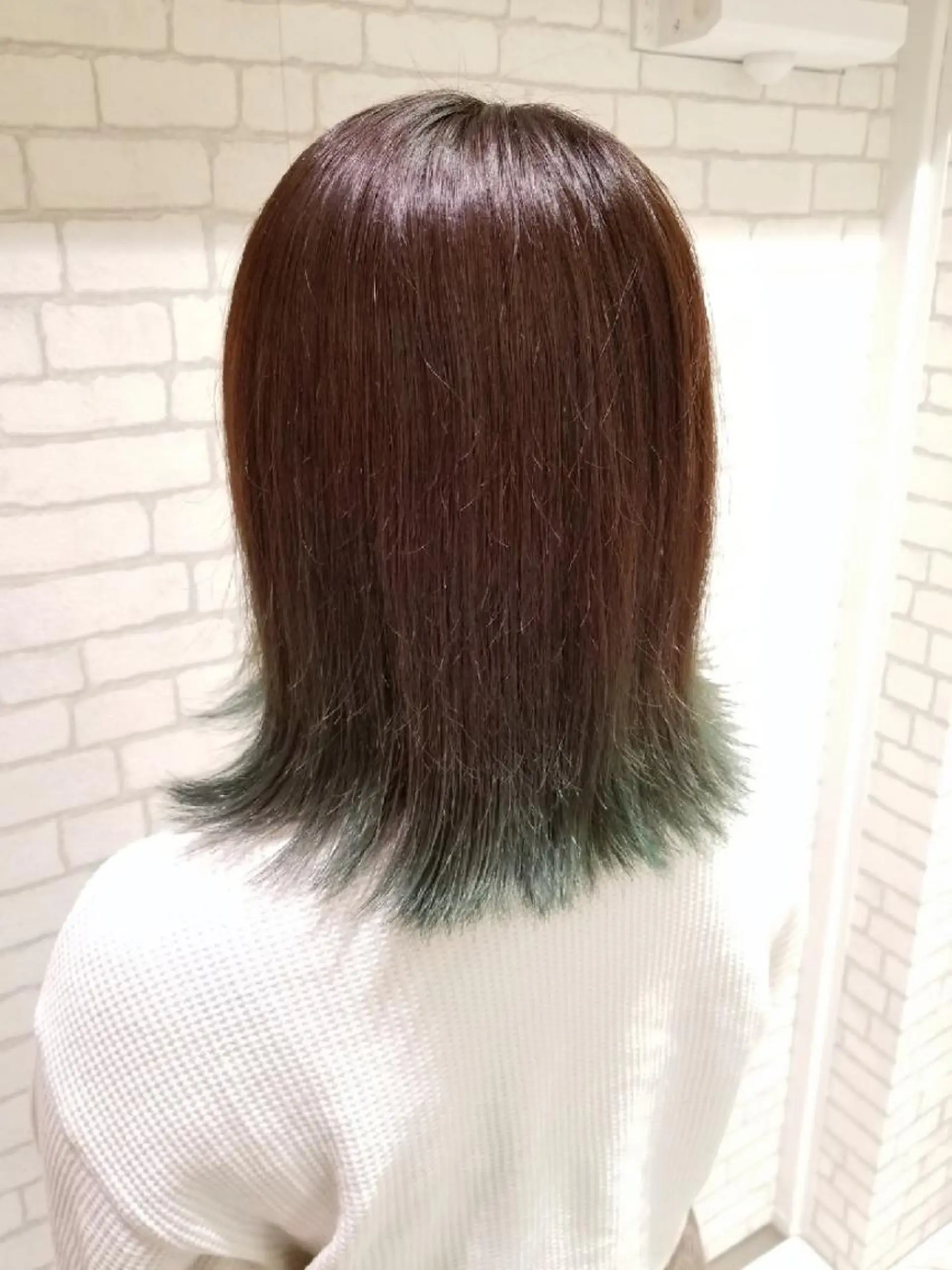 ミディアム カラー ブリーチ エメラルドグリーン グレージュ イルミナカラー カラー特化🔥中村 和貴<Ash津田沼>のヘアスタイル