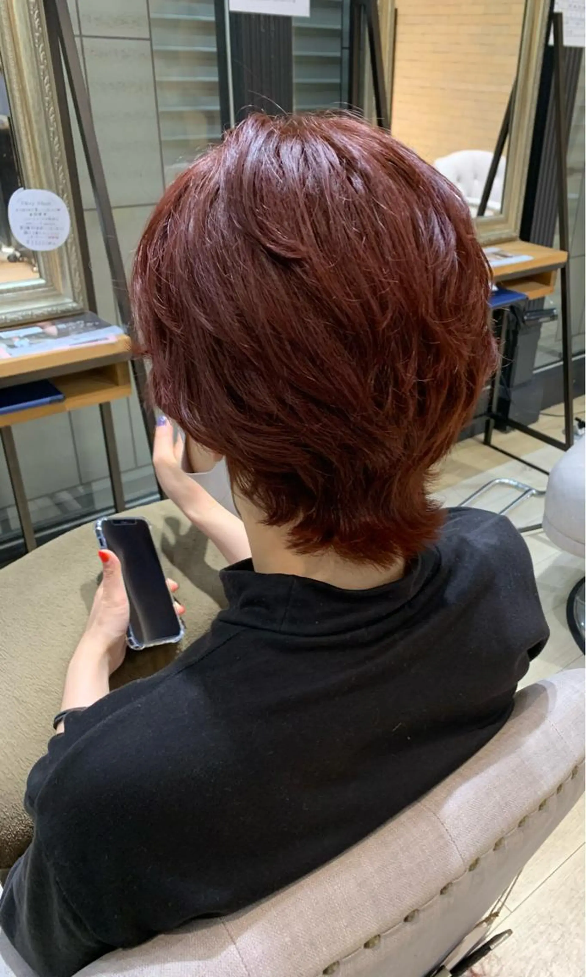 ショート カラー ブラウンカラー レッドカラー レッドブラウン ショートヘア ウルフカット 艶髪レイヤー上田 紗也🇰🇷💗のヘアスタイル