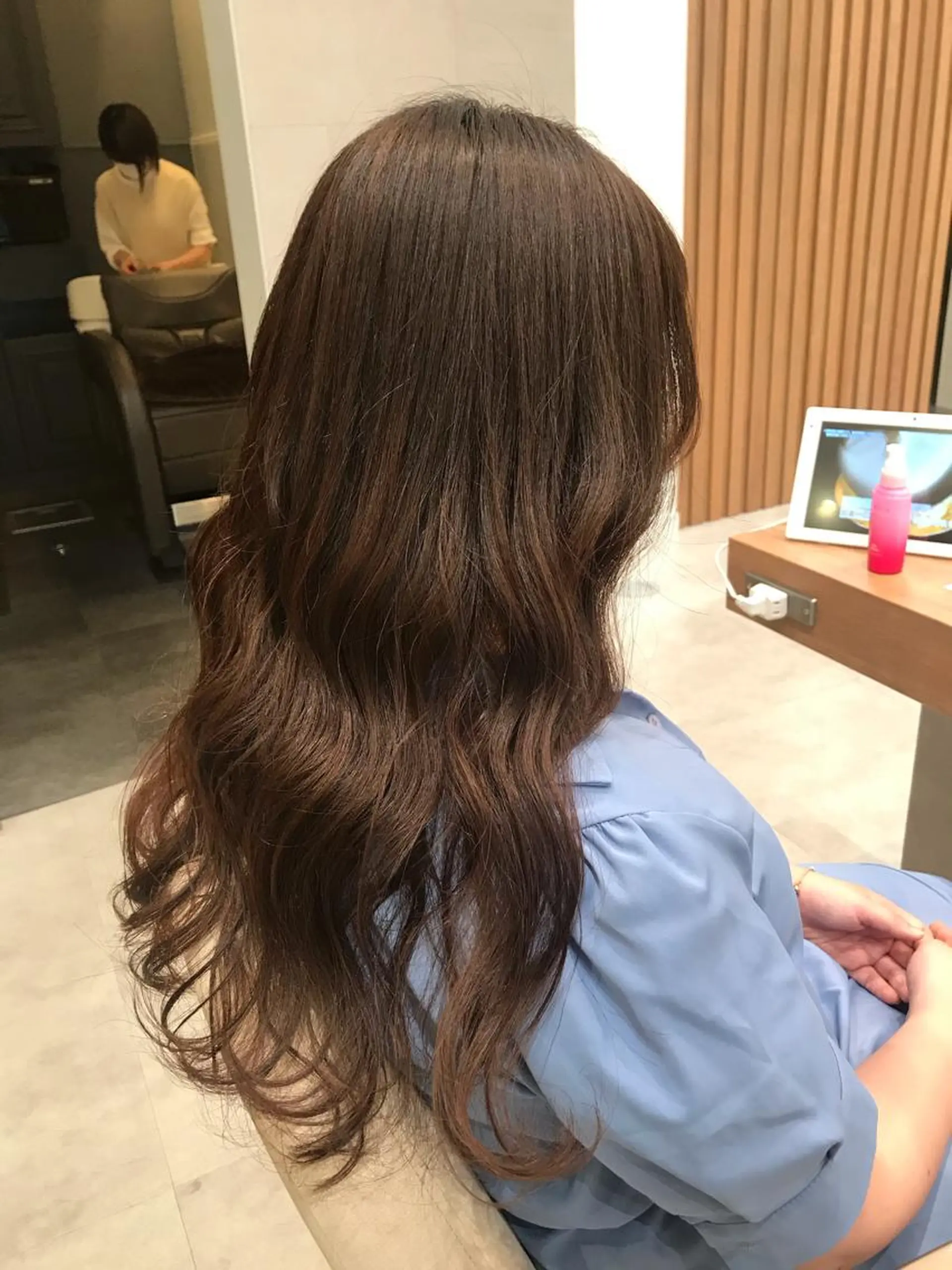 ロング カラー 木野田 萌のヘアスタイル
