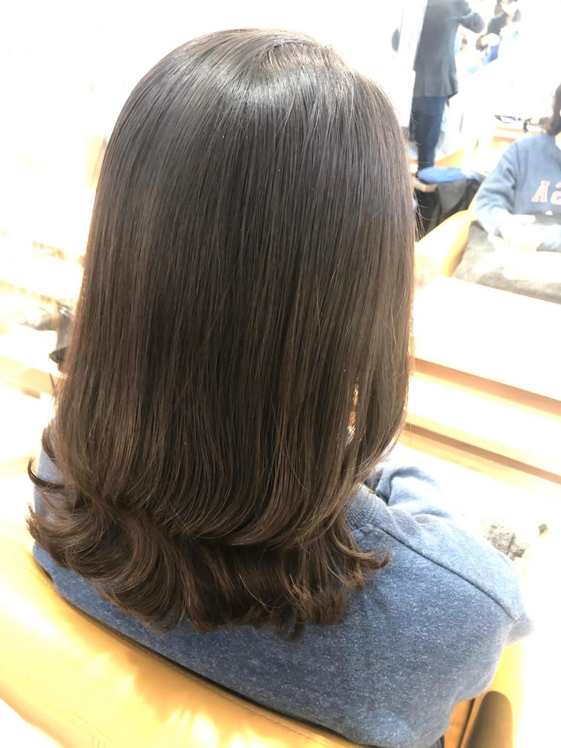 セミロング OJIMA YUKAのヘアスタイル