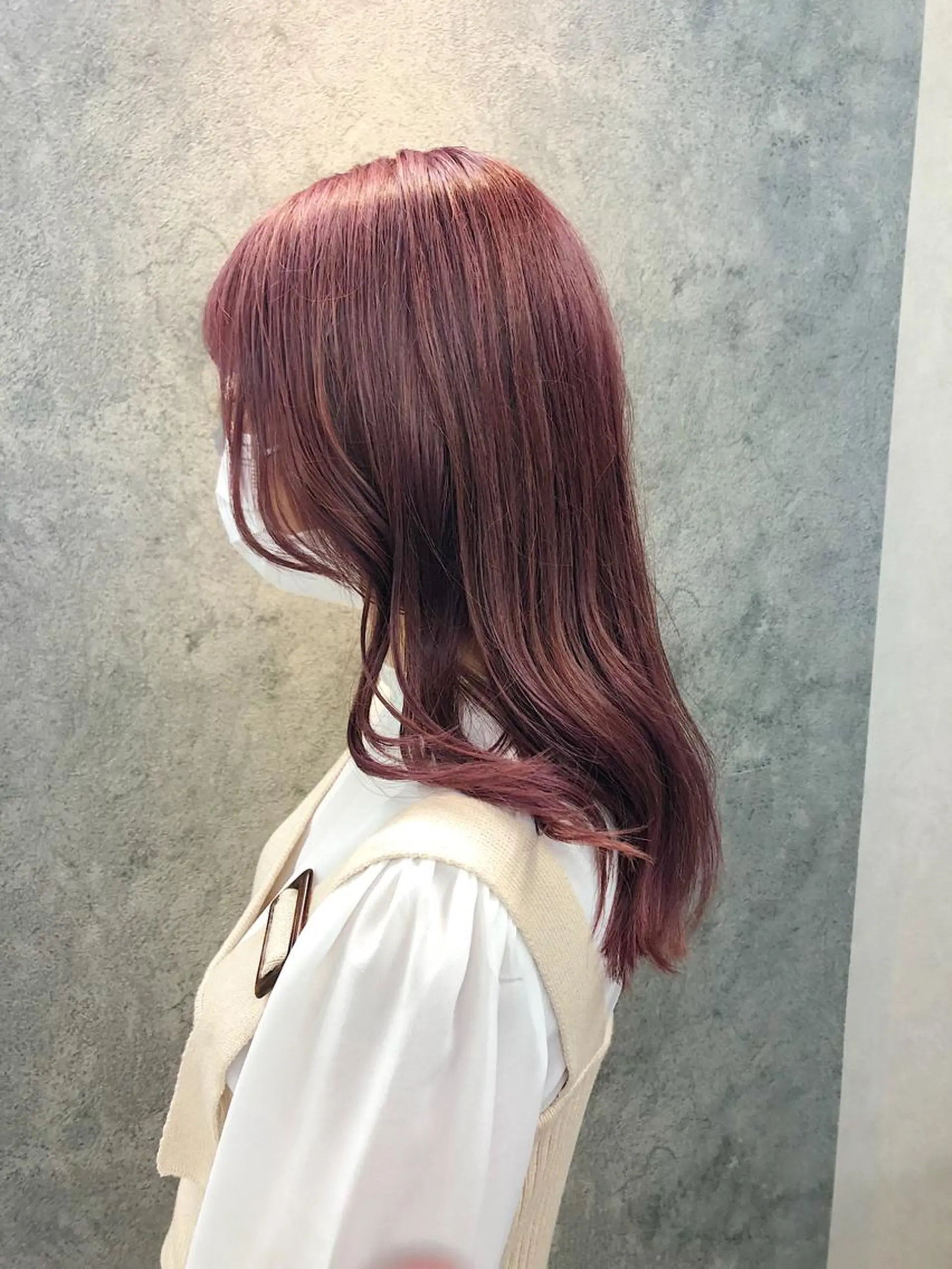 セミロング 韓国風ヘア オルチャンヘア カット ヘアカラー トリートメント 所渉/韓国レイヤー /ウルフカットのヘアスタイル