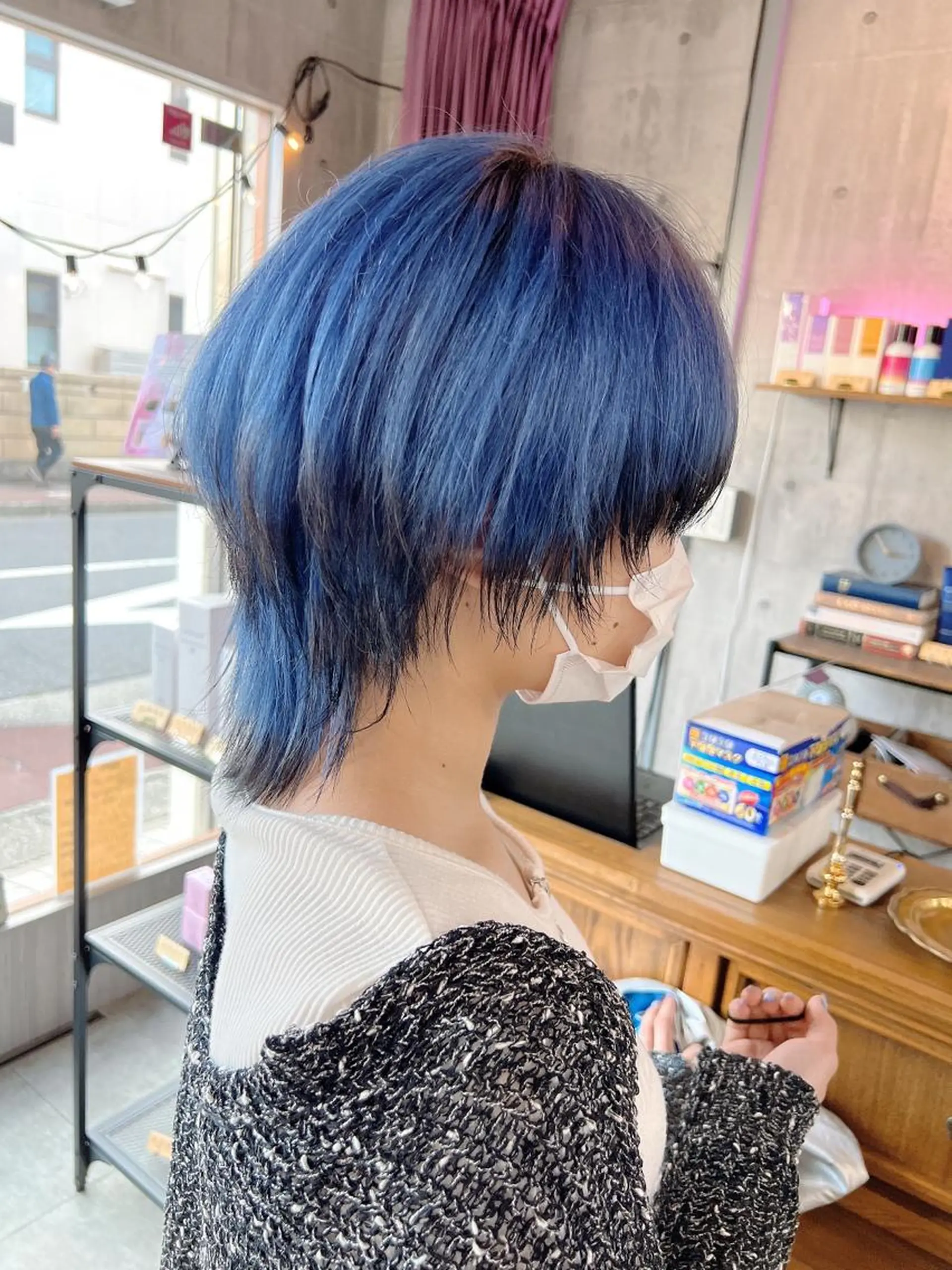 ショート アッシュ ボブ エクステ ハイライト 学生 ヘアカラー ☀️ハイトーンボブ ☀️石川 海斗のヘアスタイル