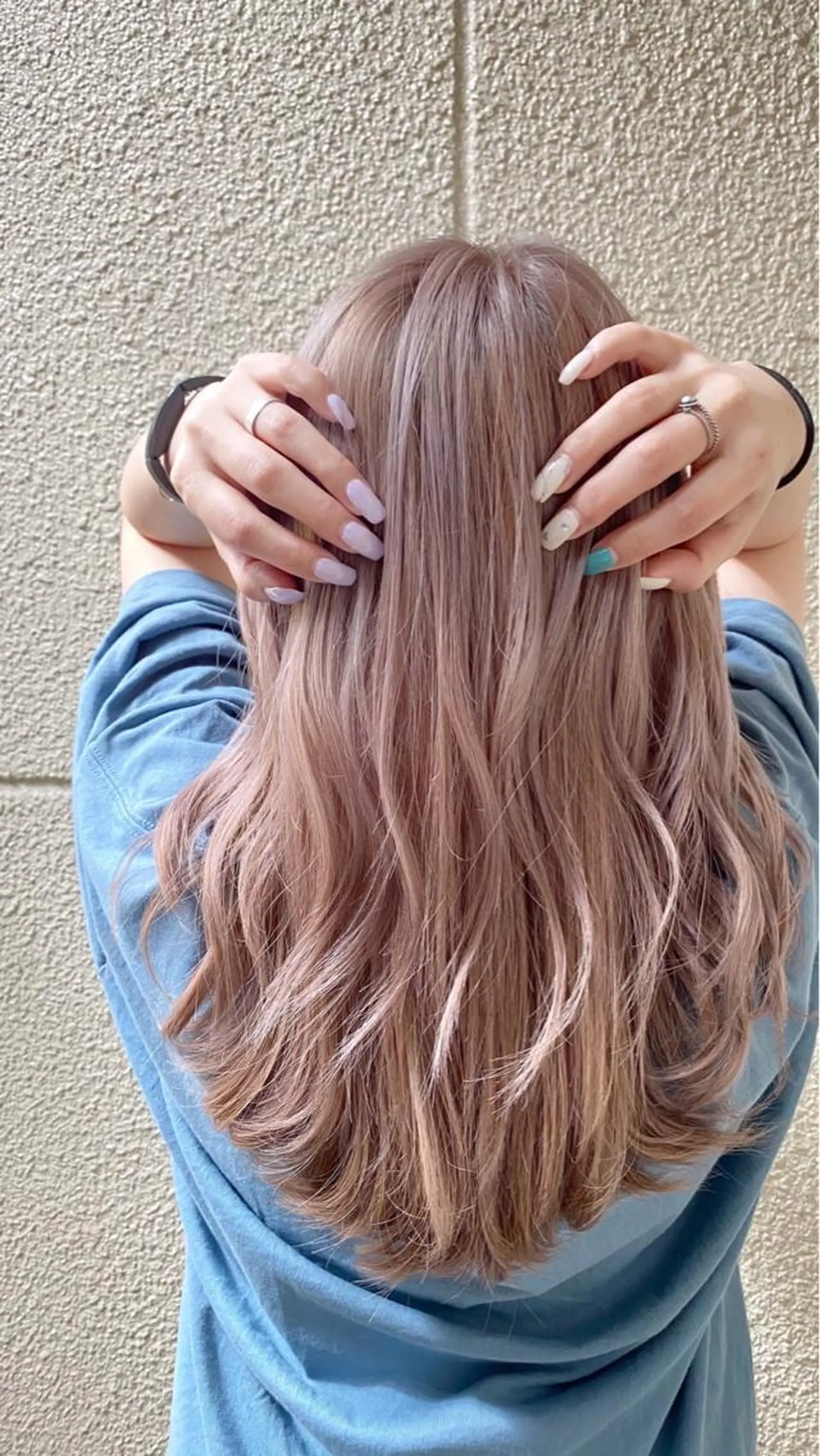 セミロング カラー インク 美容院のヘアスタイル