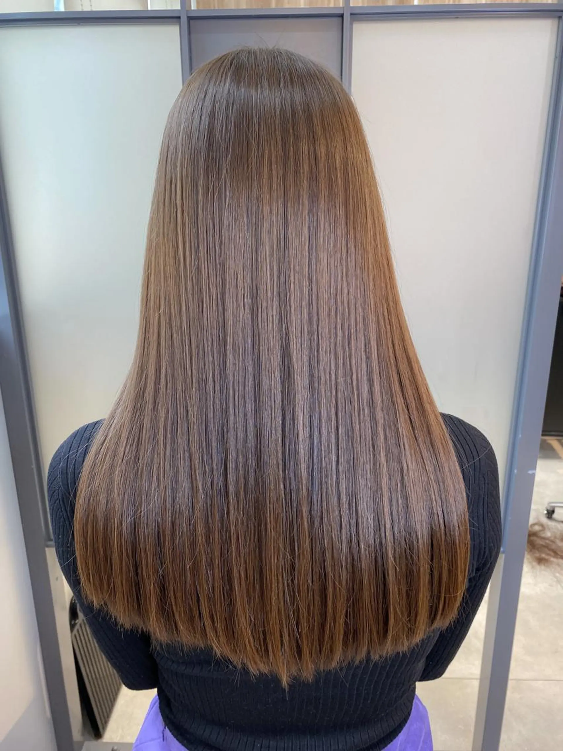 セミロング カラー ベージュカラー オリーブベージュ 【透明感、艶髪】西村 有司のヘアスタイル