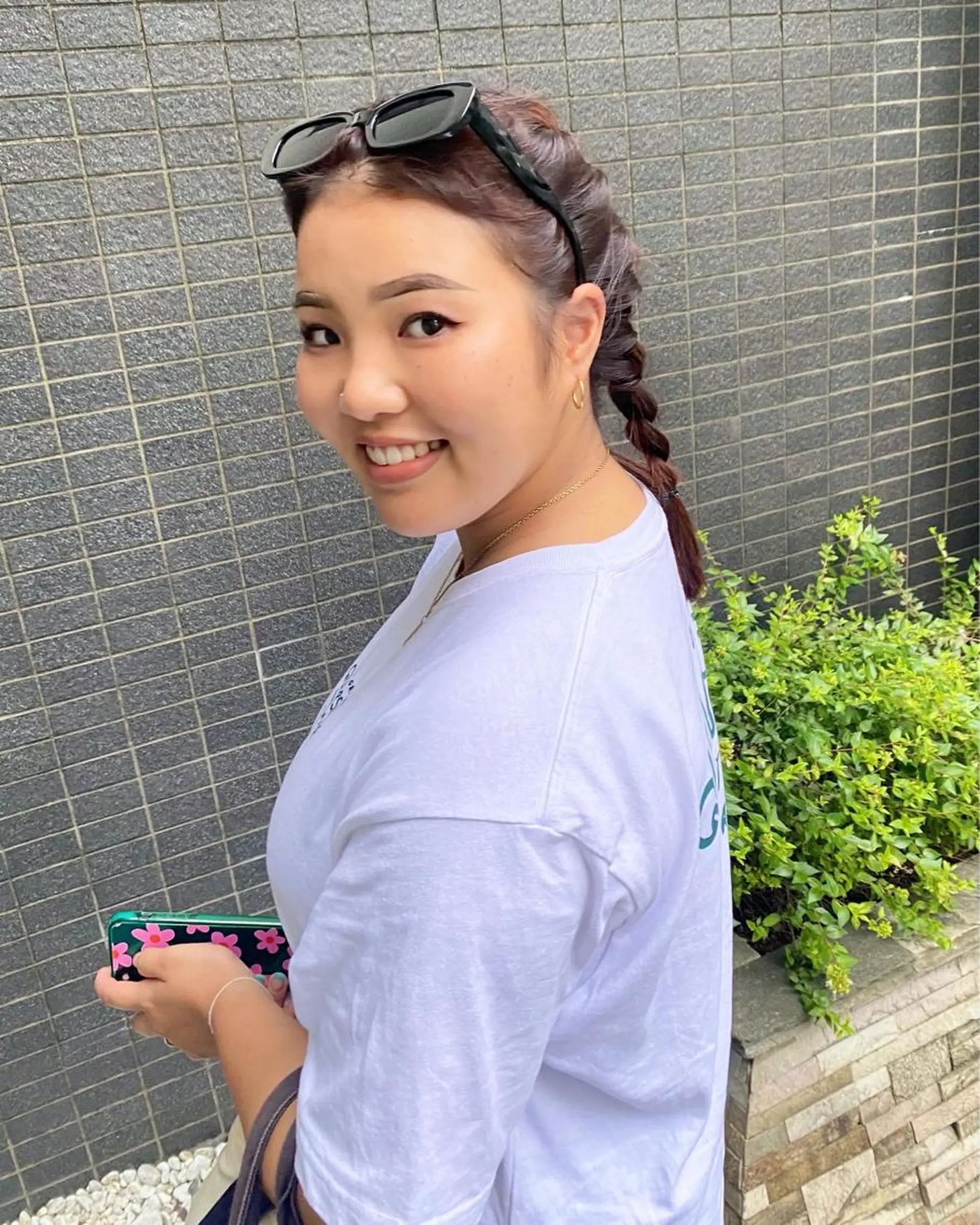 セミロング カラー パーマ ヘアアレンジ デザインカラー/ボブ ブリーチカラー/ユリのヘアスタイル