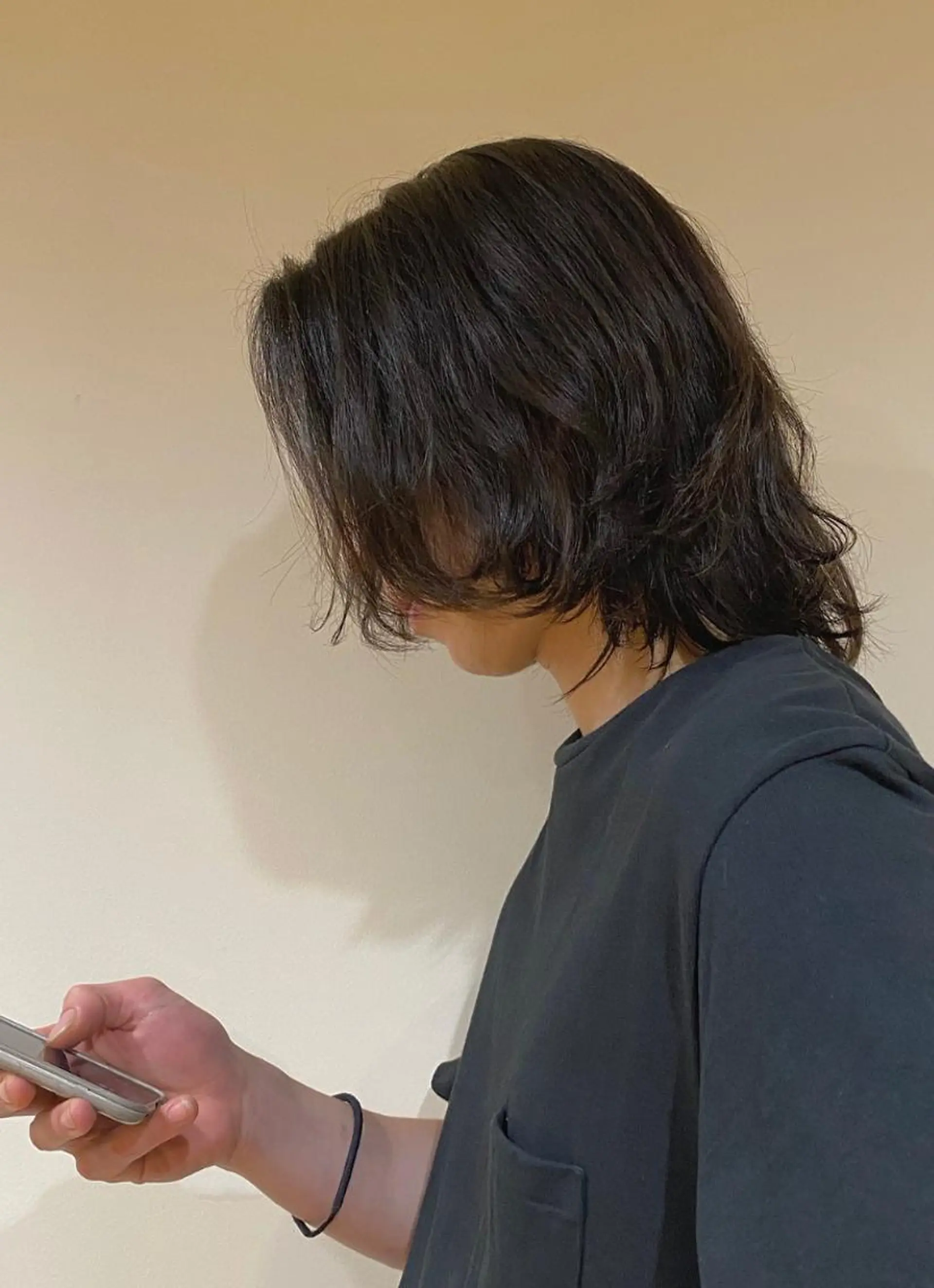 ミディアム io濱川 遥のヘアスタイル