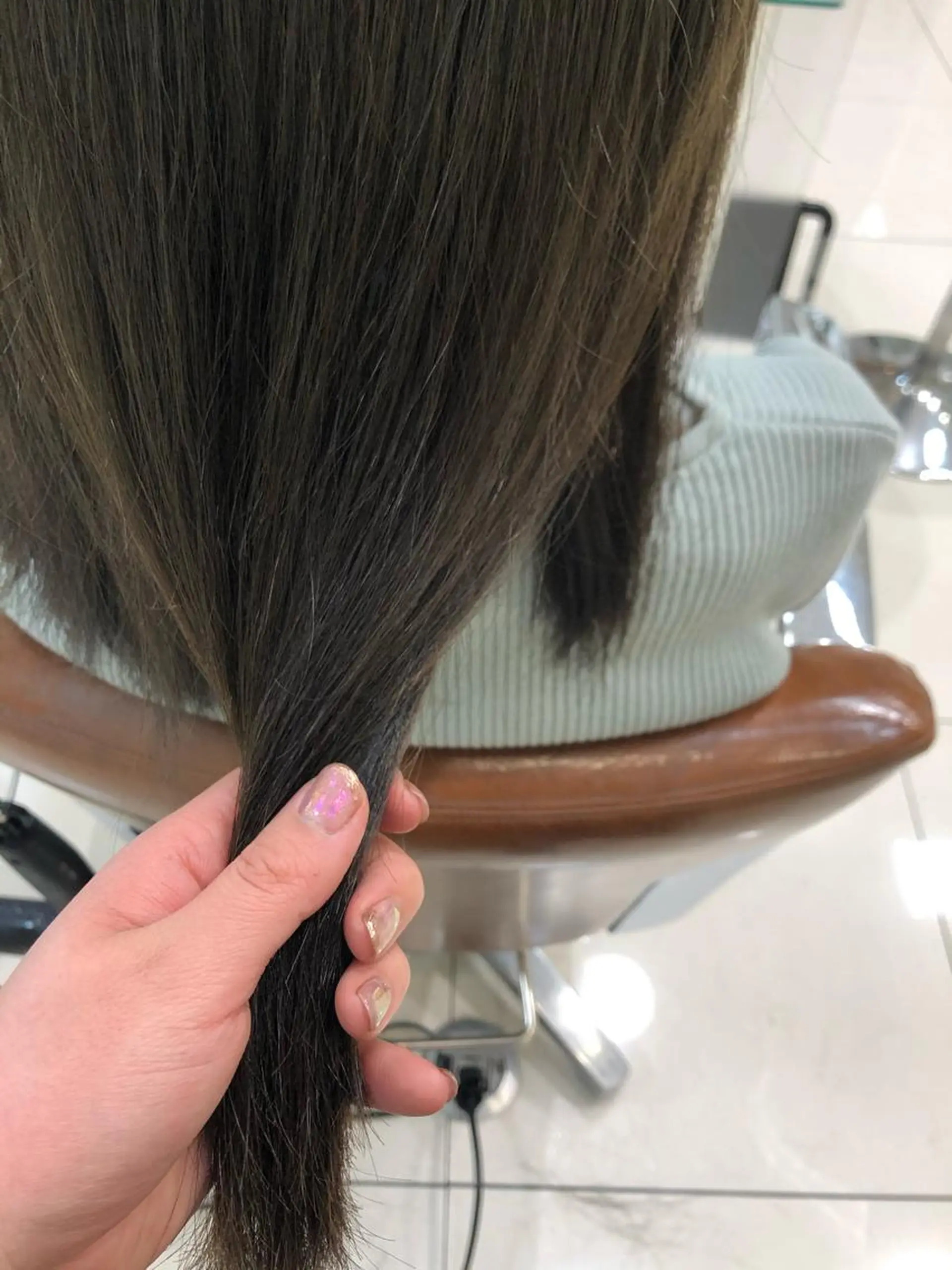 セミロング 下四日市 翠のヘアスタイル