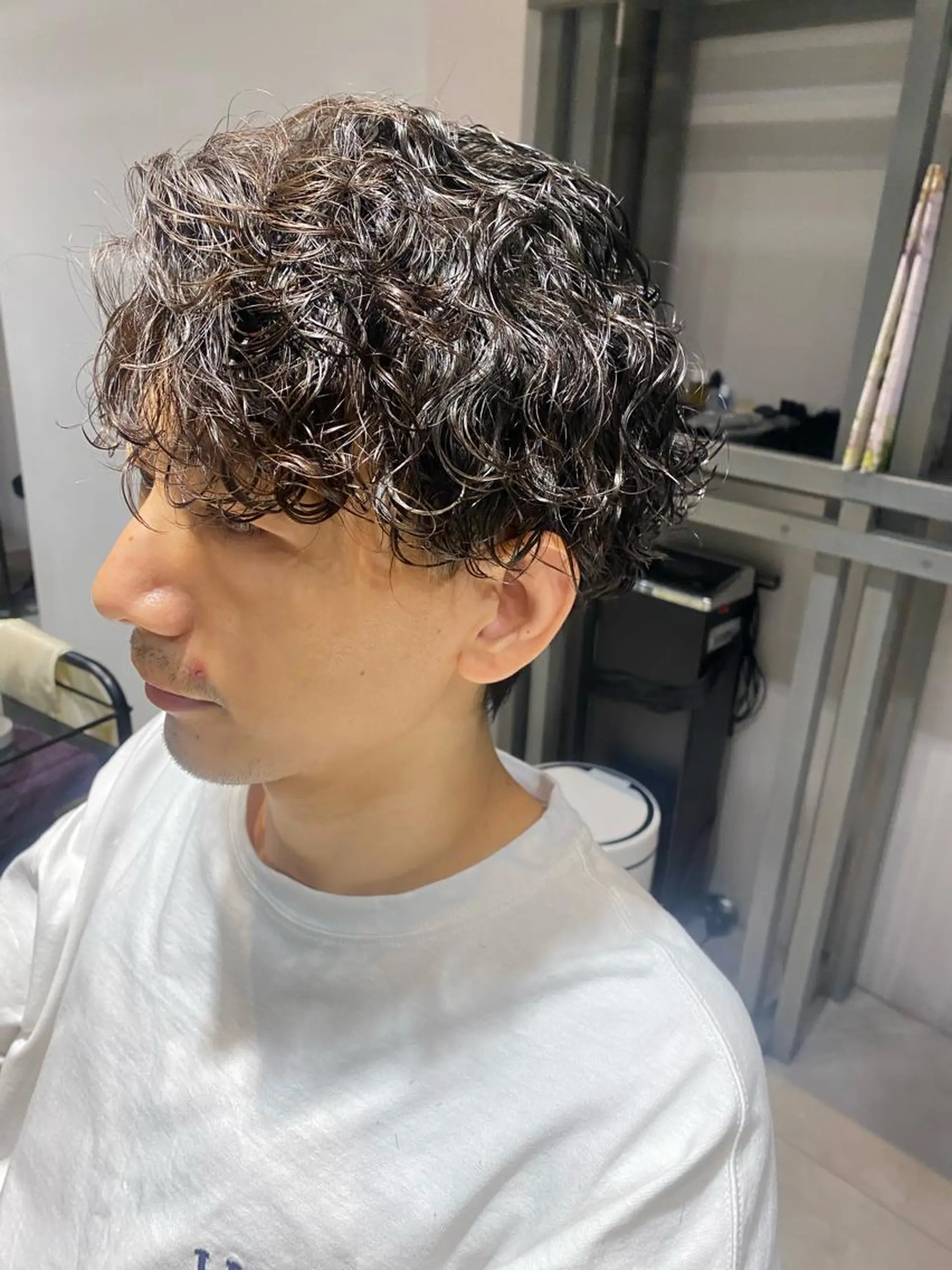 パーマ メンズ カット パーマ トリートメント 似合う髪型が 分からない方へのヘアスタイル