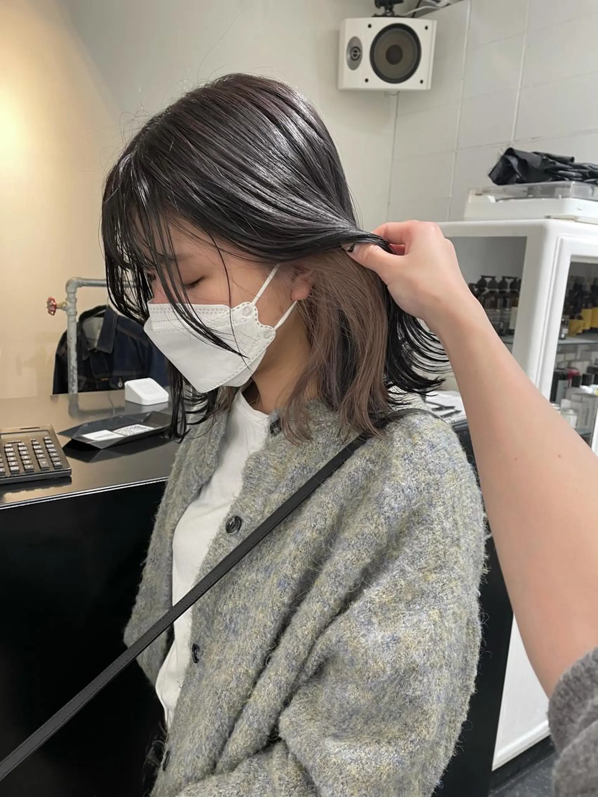 ミディアム カラー ヘアアレンジ ベージュカラー ブリーチ ホワイトベージュ カット ヘアカラー トリートメント 艶ハイトーン/ヘア アレンジAYAKAのヘアスタイル