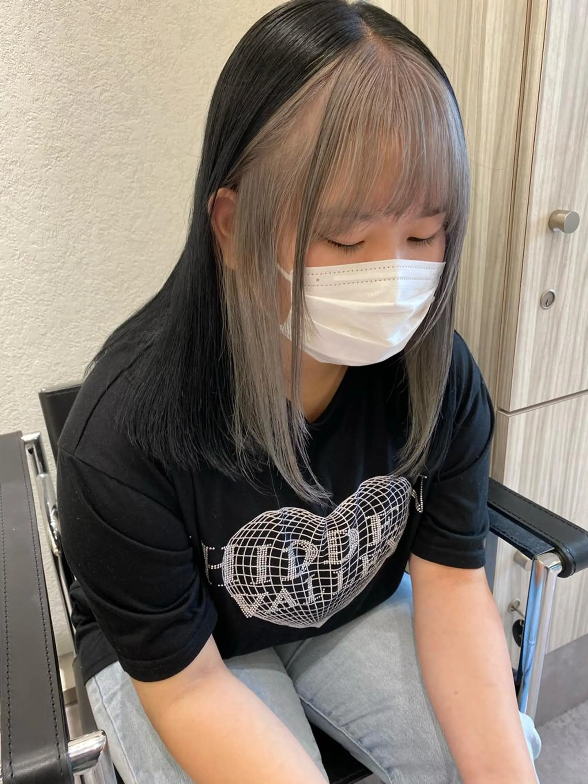 セミロング カラー ムトウセイマ/ 縮毛矯正/ブリーチのヘアスタイル