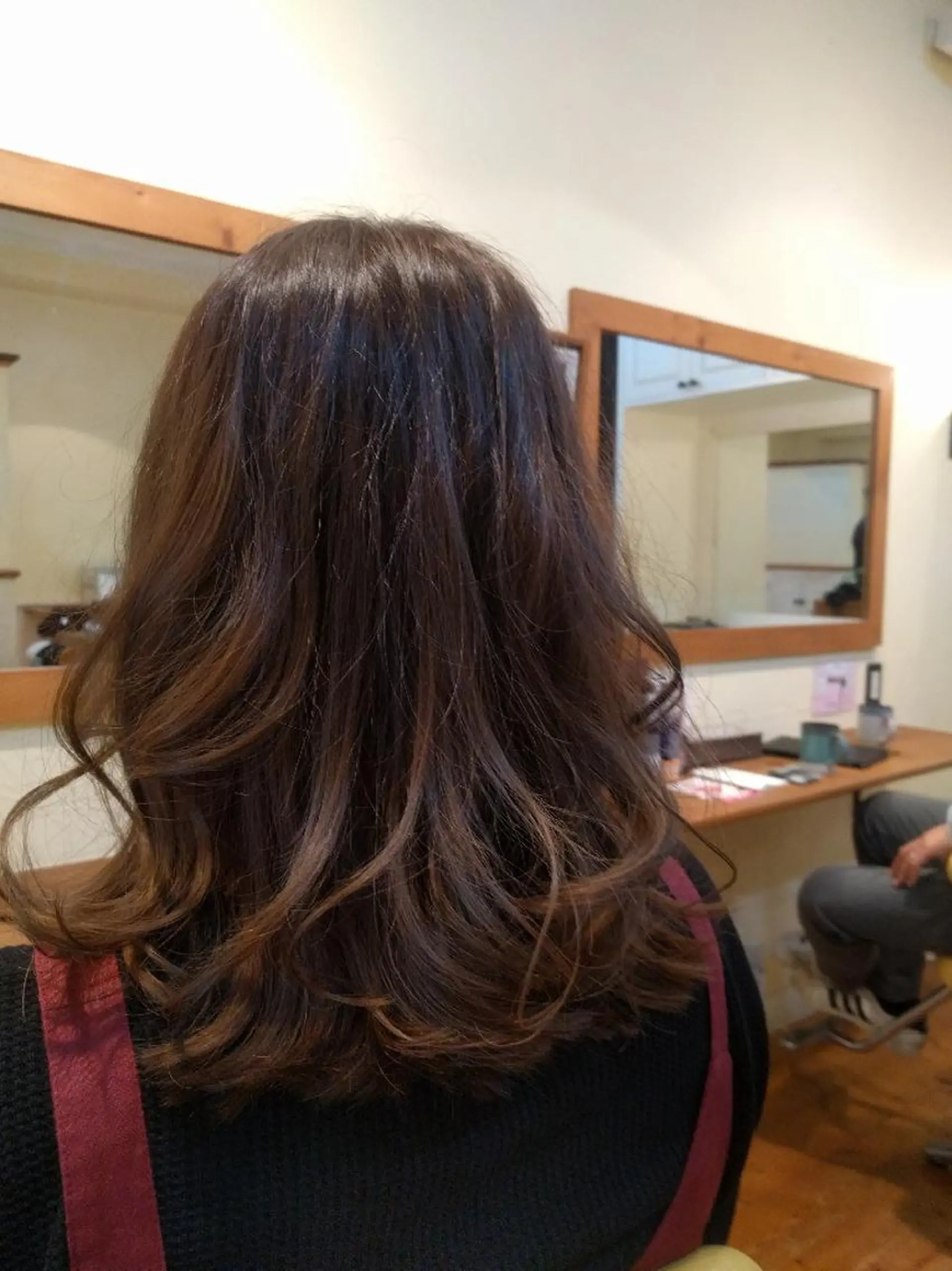 ミディアム 丸山 良司のヘアスタイル