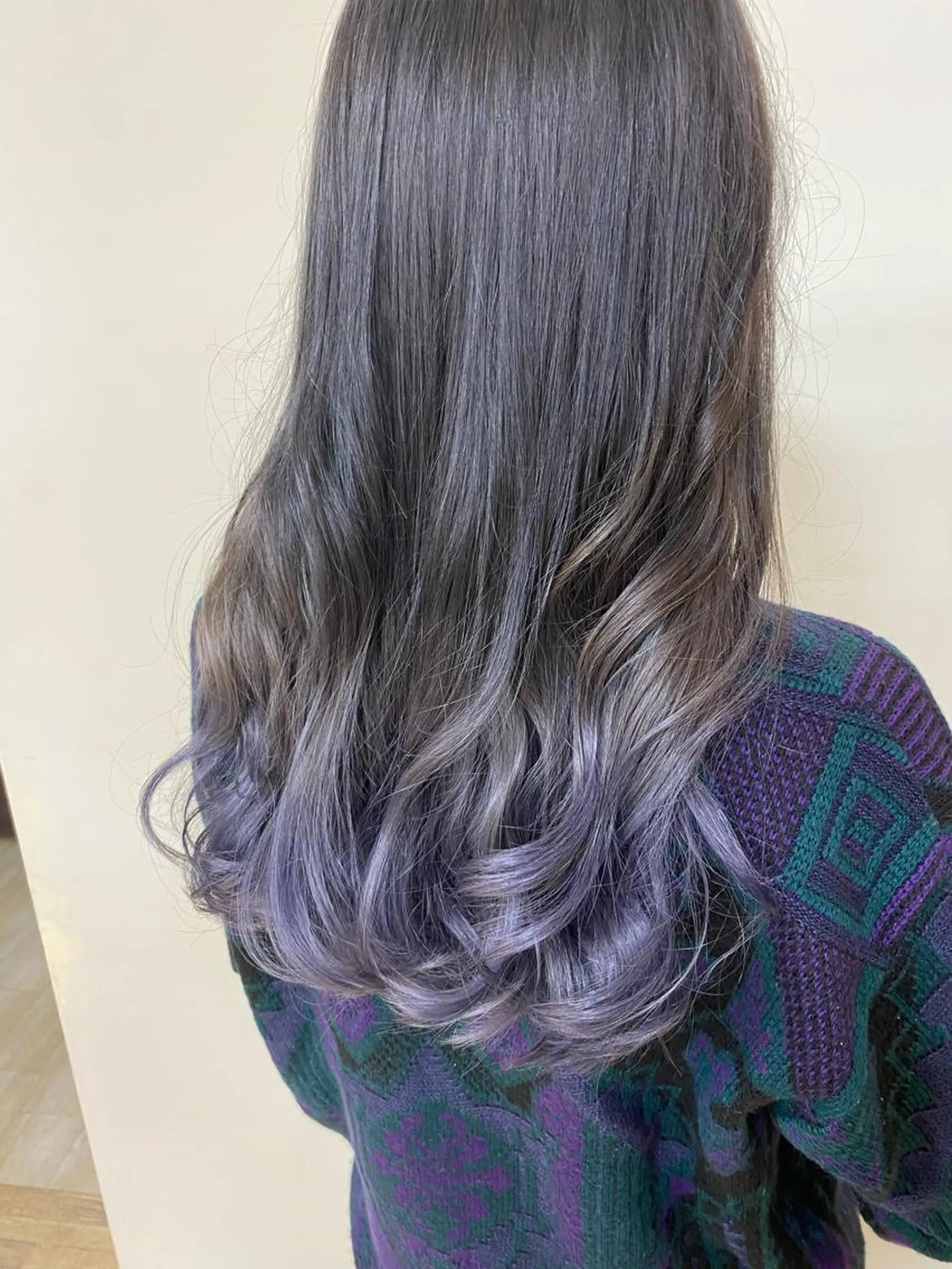 カラー SALOWIN栄 高須大貴のヘアスタイル