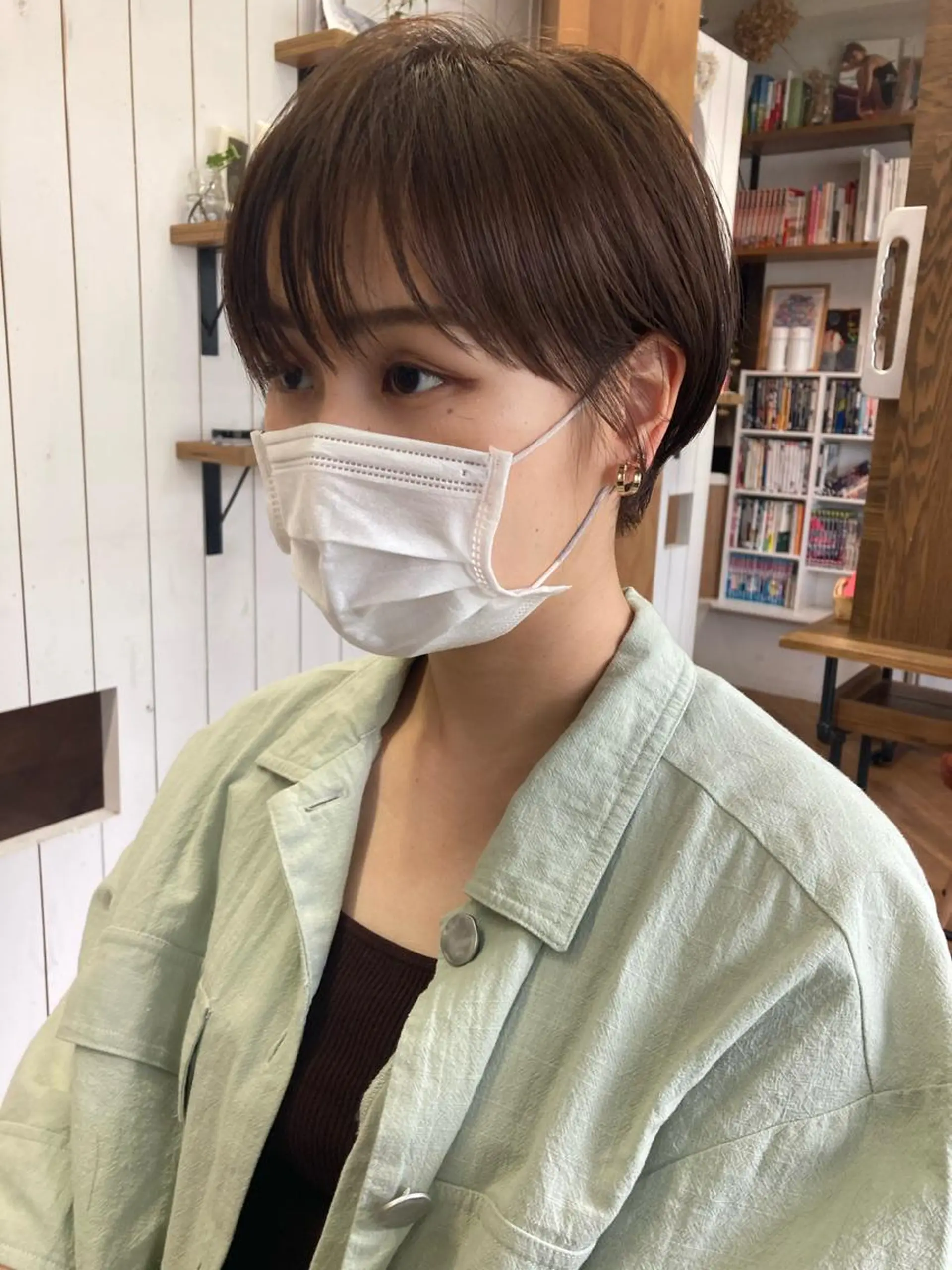 ショート カラー Hareru 豊田 修廣のヘアスタイル