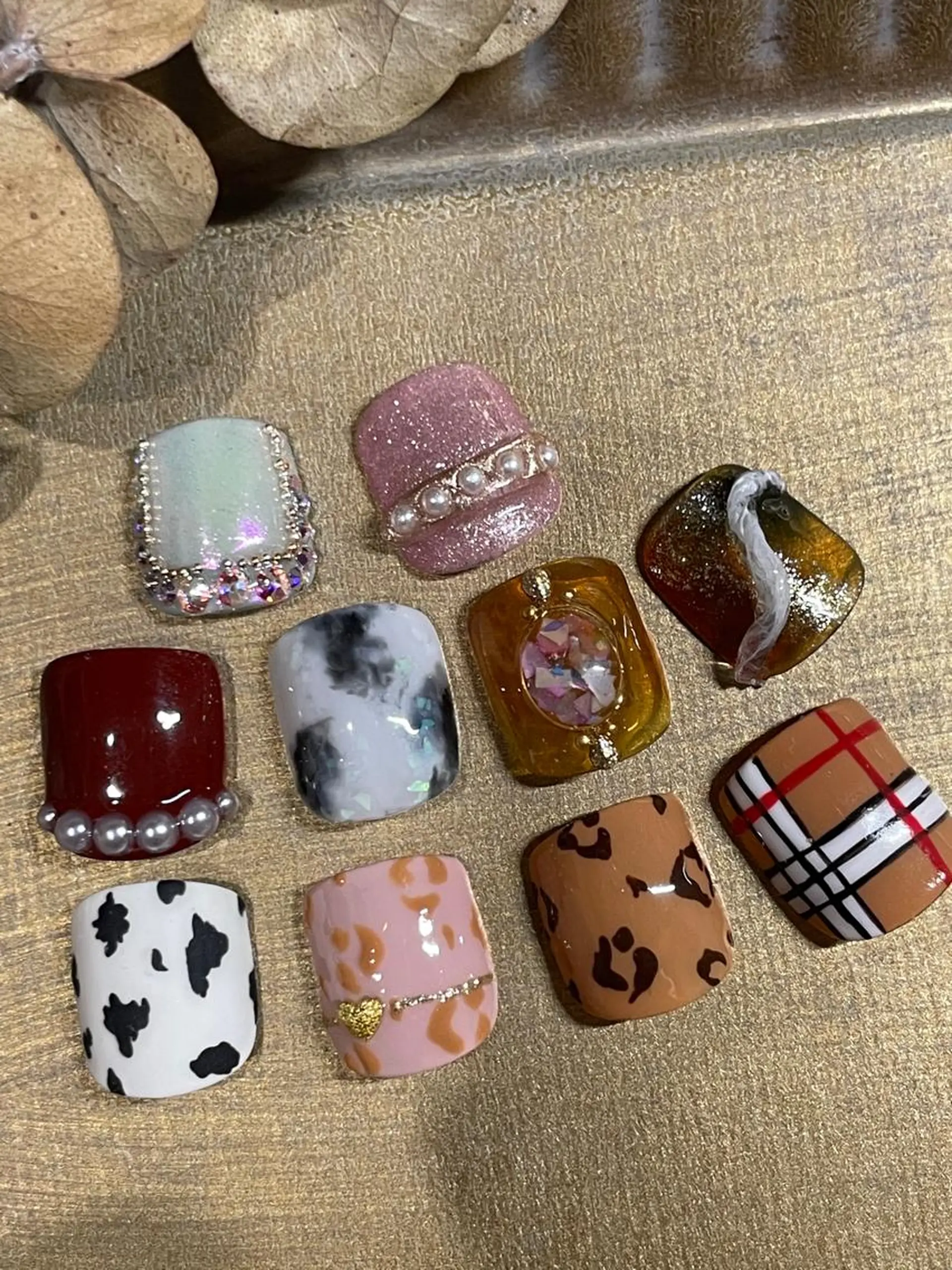 カラー ネイル フットネイル フットネイル Chérinail 爪のお手入れのネイルデザイン