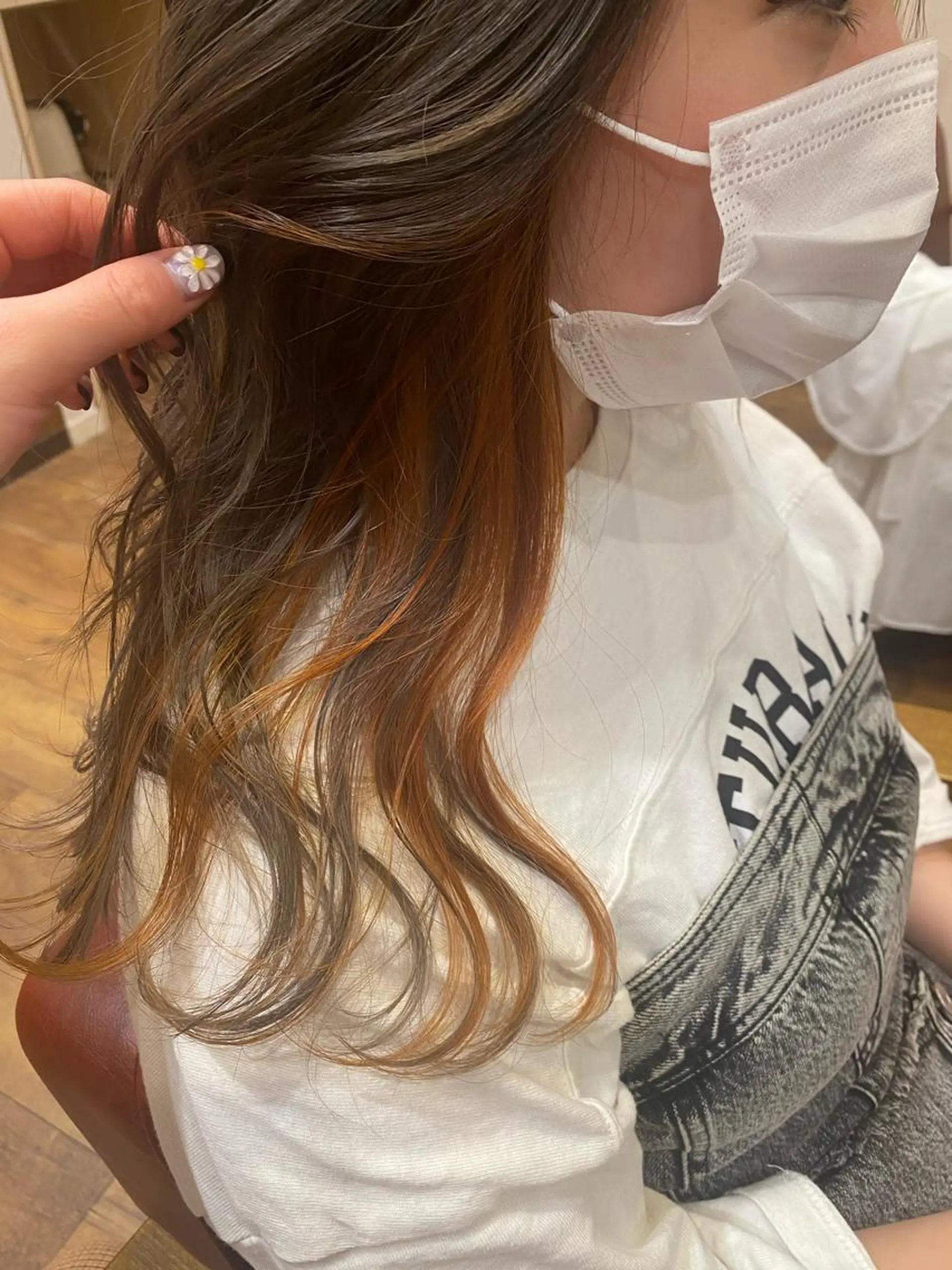 セミロング mina .のヘアスタイル