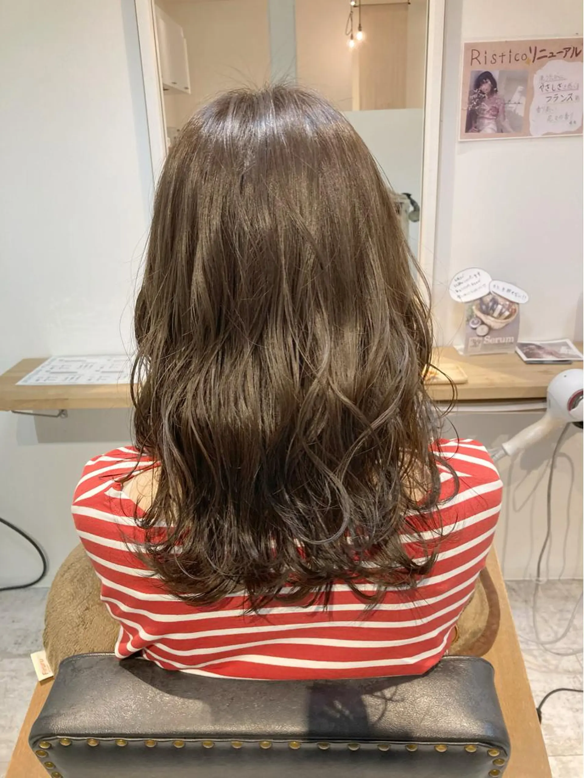 セミロング 【女性指名No.1】 西口直子のヘアスタイル