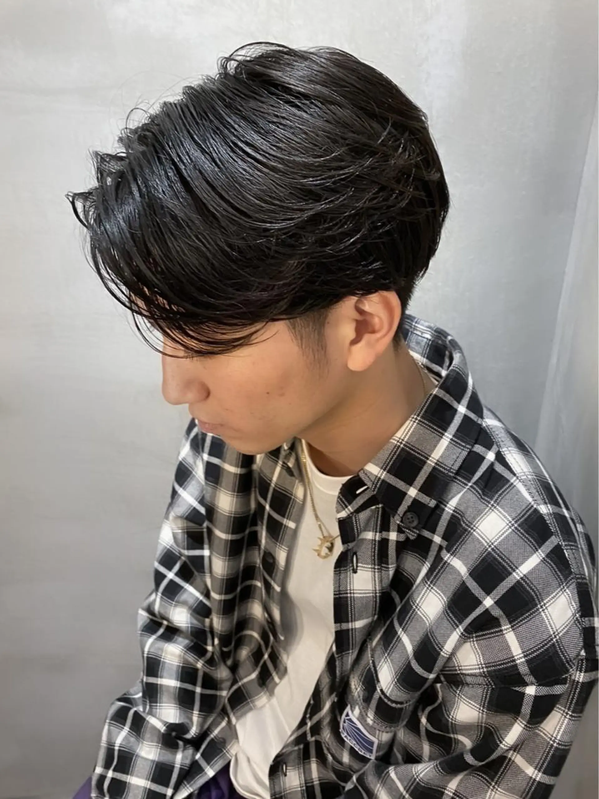 ショート パーマ メンズ センターパート メンズパーマ fifth JINGUMAE所属・波巻きスパイラルパー マ/シャドウパーマ駿のヘアスタイル