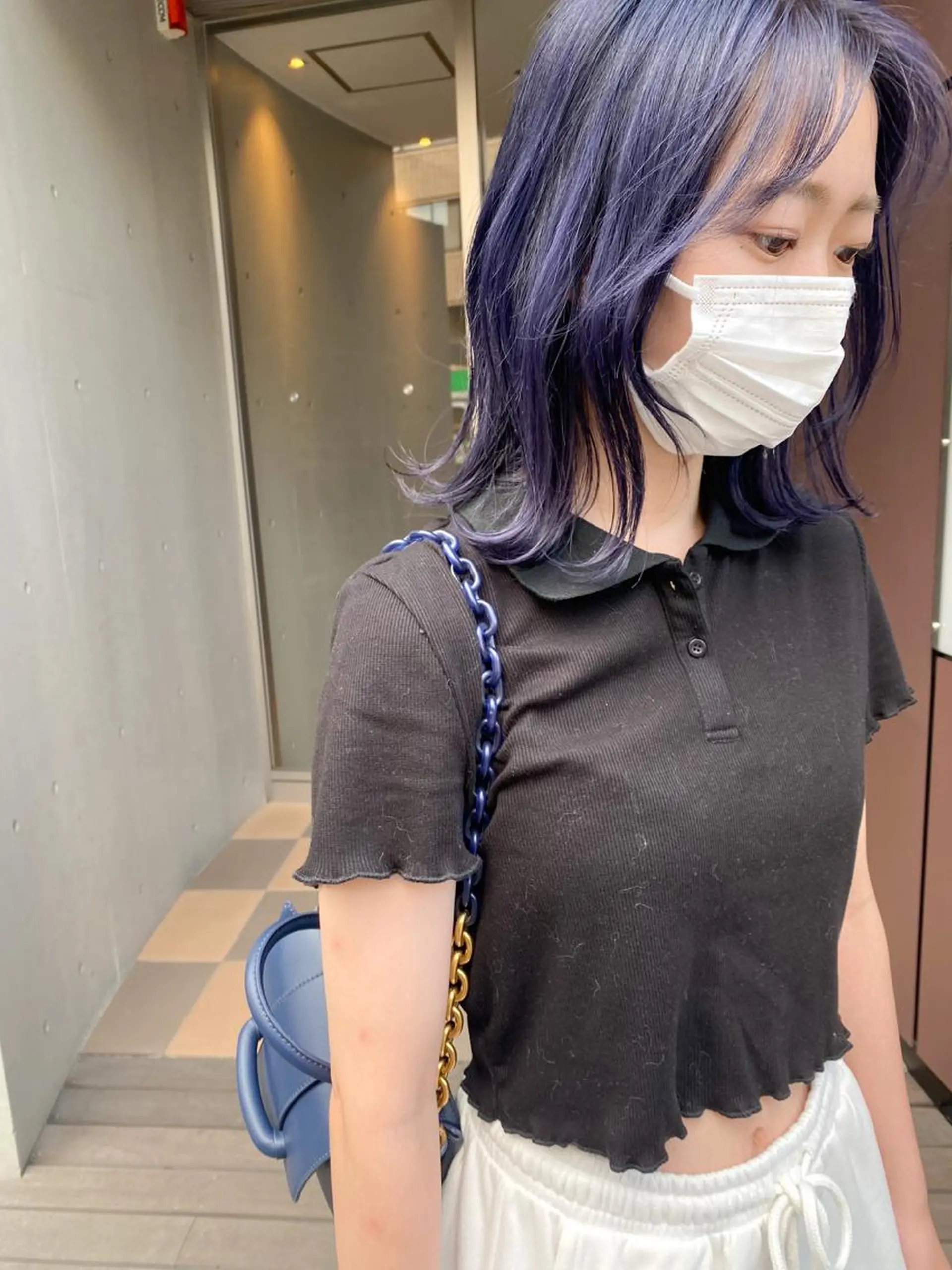 ミディアム カラー ヘアアレンジ ブルーカラー ブルーバイオレット バイオレットカラー #ブリーチカラー Akihoのヘアスタイル