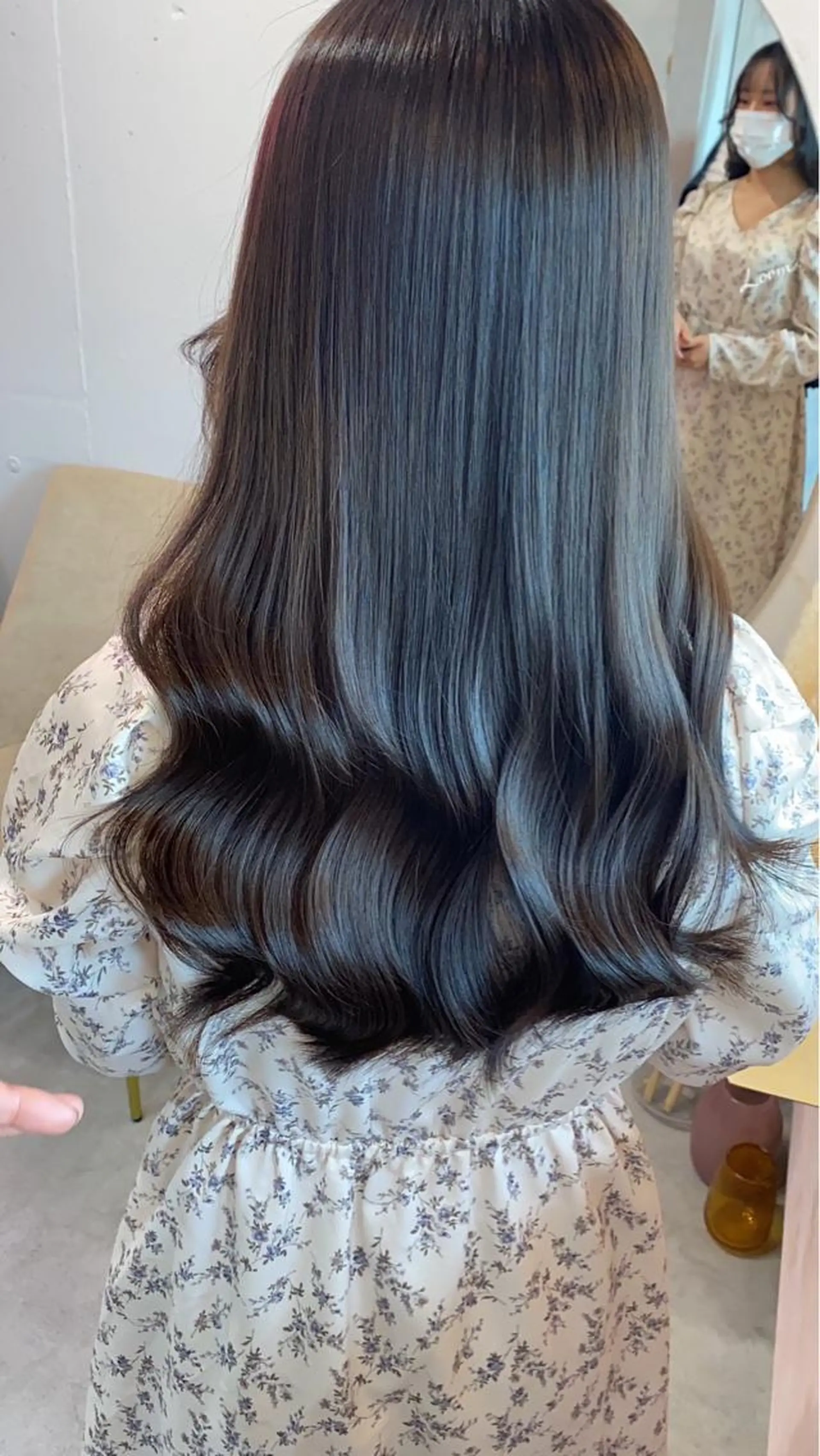 セミロング カラー シールエクステ セミロングパーマ ブリーチ ケアブリーチ ダブルカラー ヘアカラー トリートメント 新宿/韓国風レイヤー 髪質改善/渋谷直樹のヘアスタイル