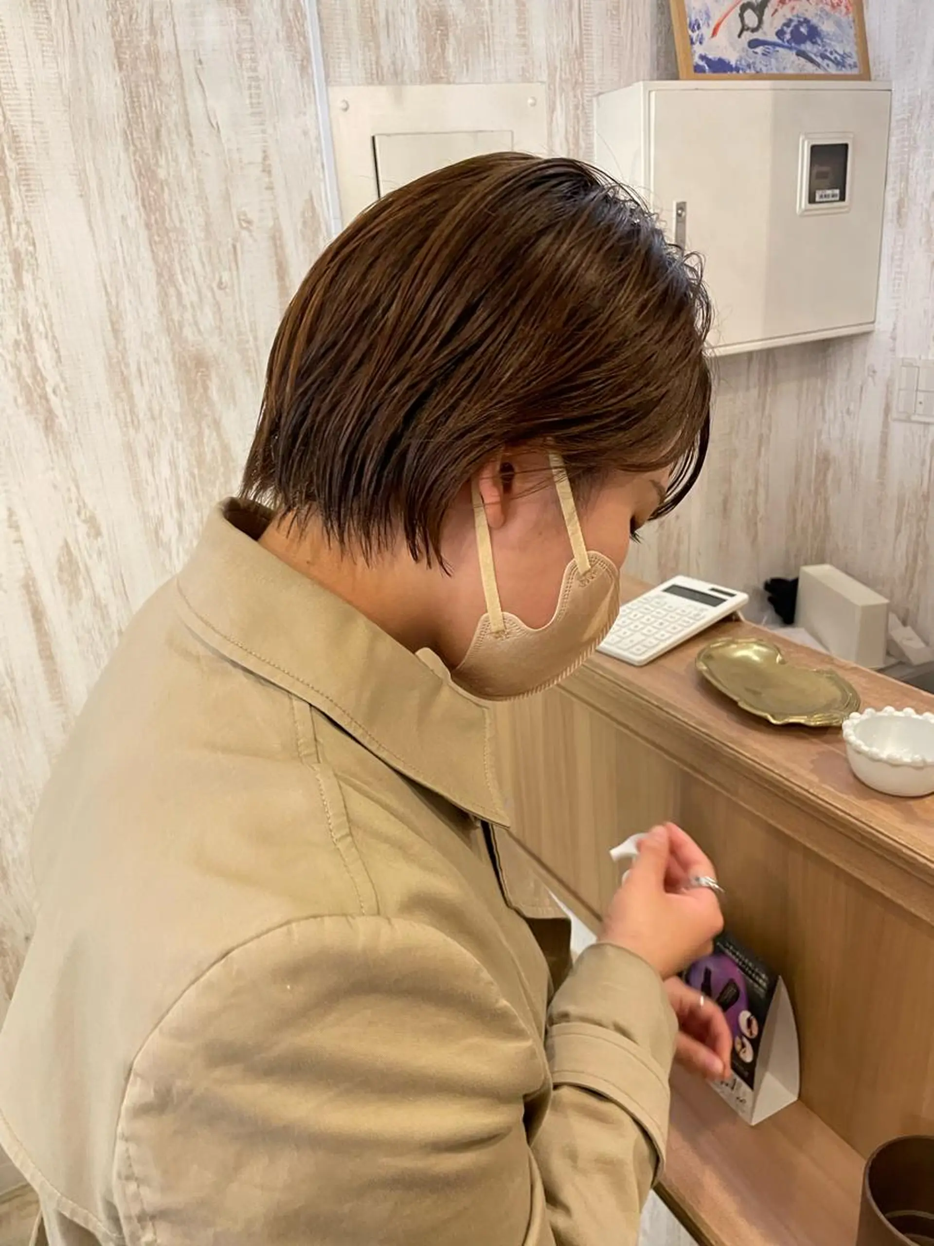 ショート カット 小野 明日香のヘアスタイル