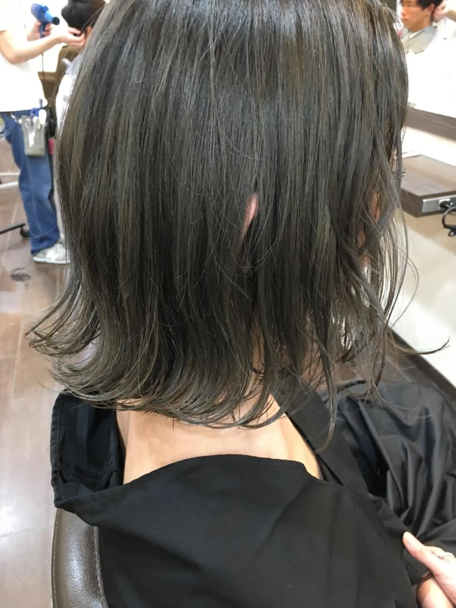 カラー ネイビーカラー yaya✂︎ 美髪/艶カラーのヘアスタイル