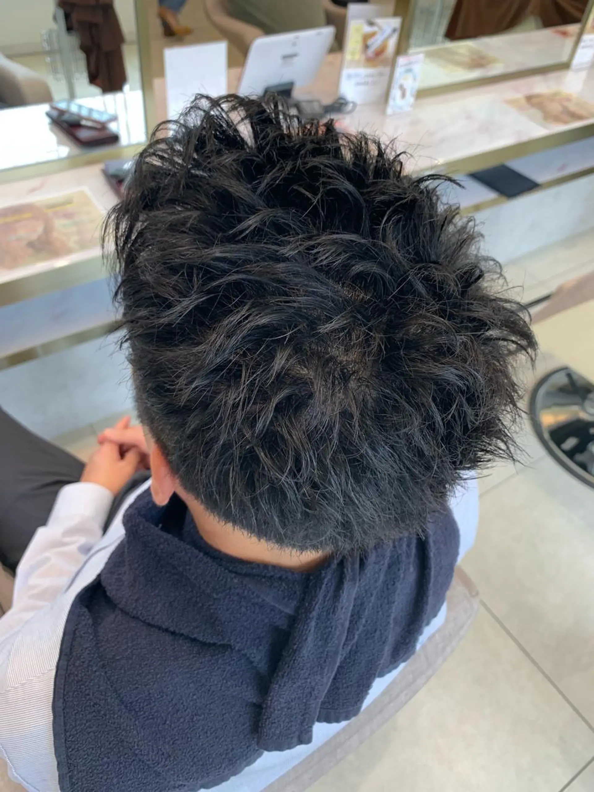 メンズ 吹田 駿 髪質改善縮毛矯正のヘアスタイル