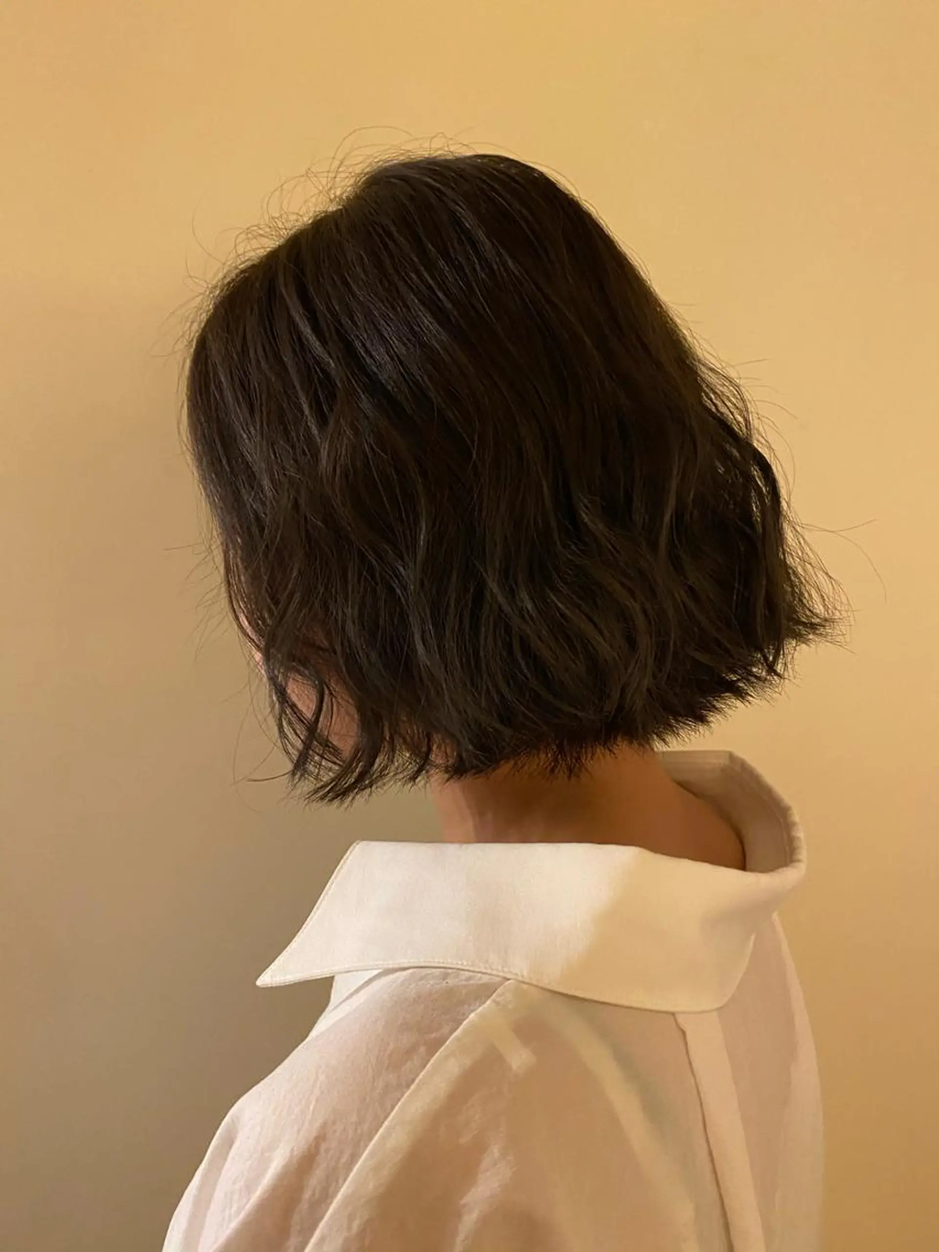 ショート カラー 長谷川 華奈子のヘアスタイル