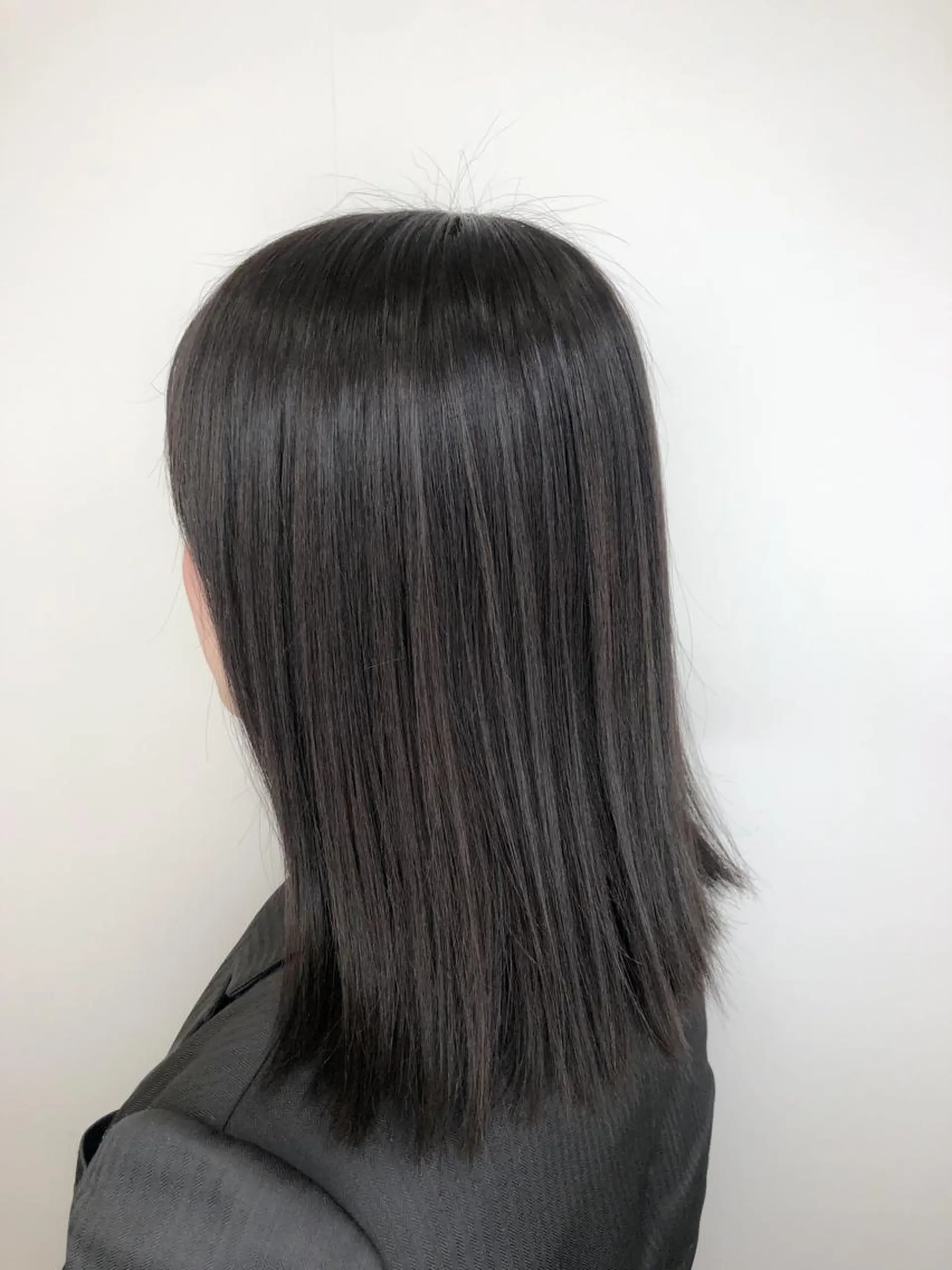 セミロング カラー ハイライトカラー ハイライト 【透明感、艶髪】西村 有司のヘアスタイル