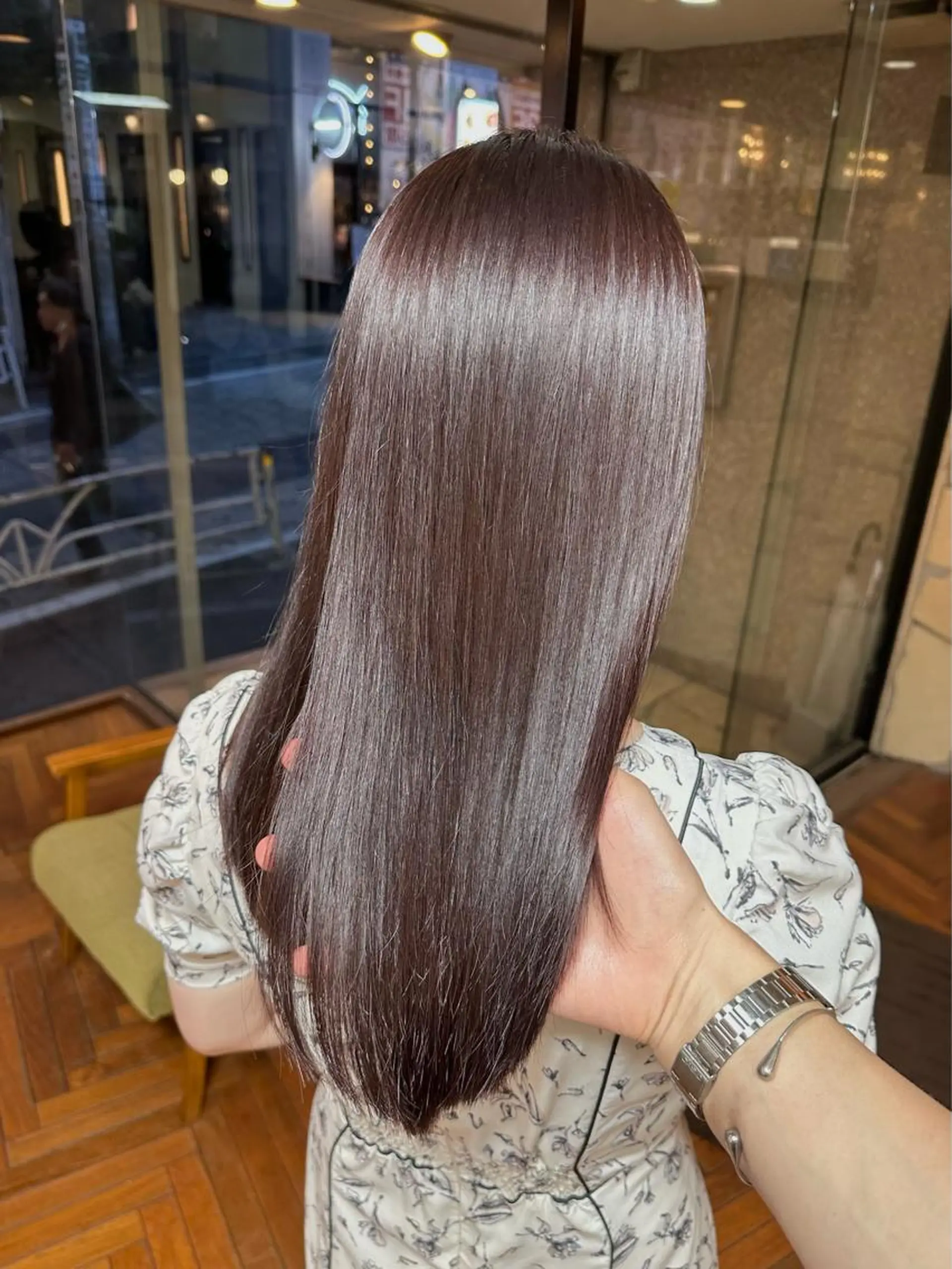 セミロング カラー ブリーチ ラベンダーカラー ラベンダーピンク ブリーチなしカラー ピンクカラー ヘアカラー トリートメント 矢野 晃平のヘアスタイル
