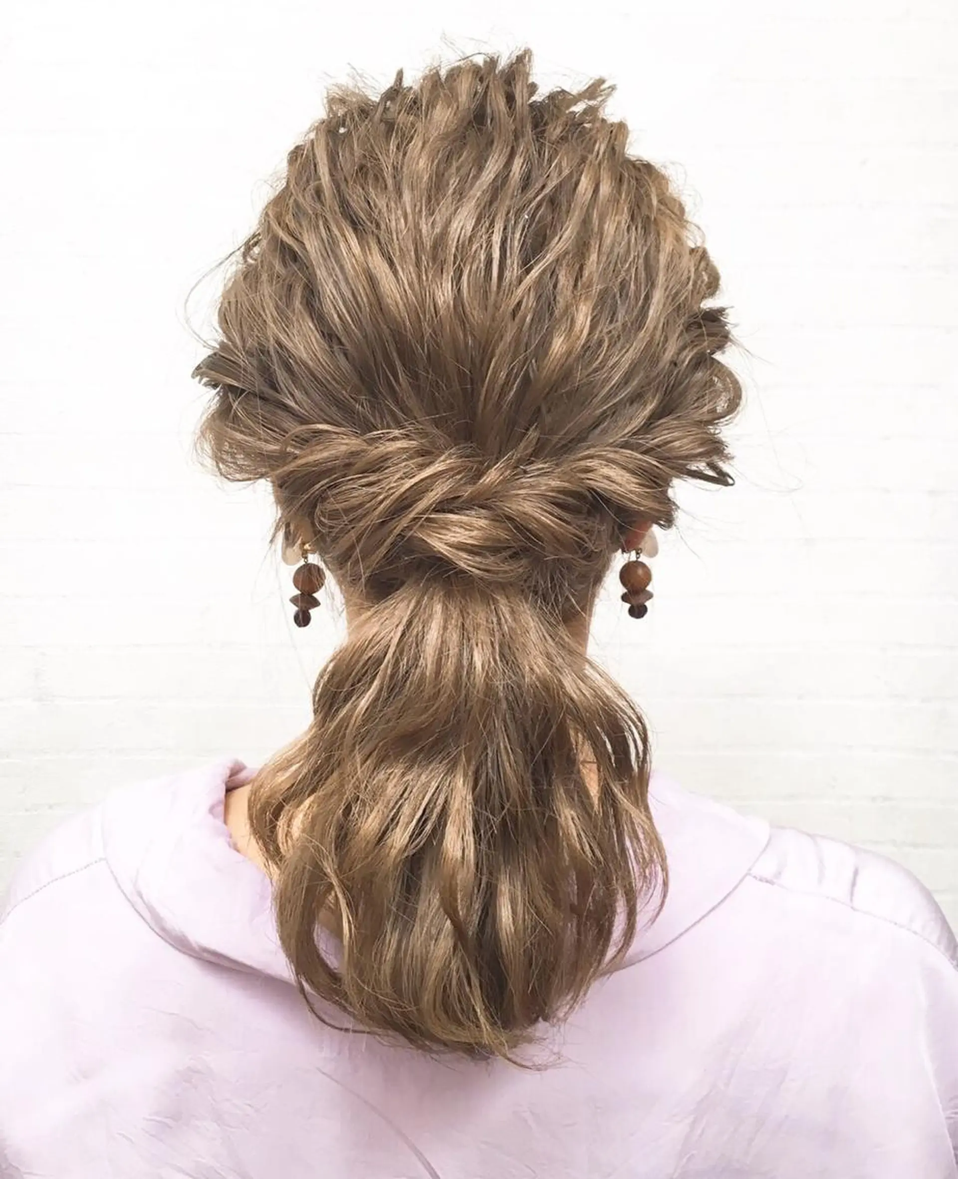 ミディアム ヘアアレンジ 齋藤 咲のヘアスタイル