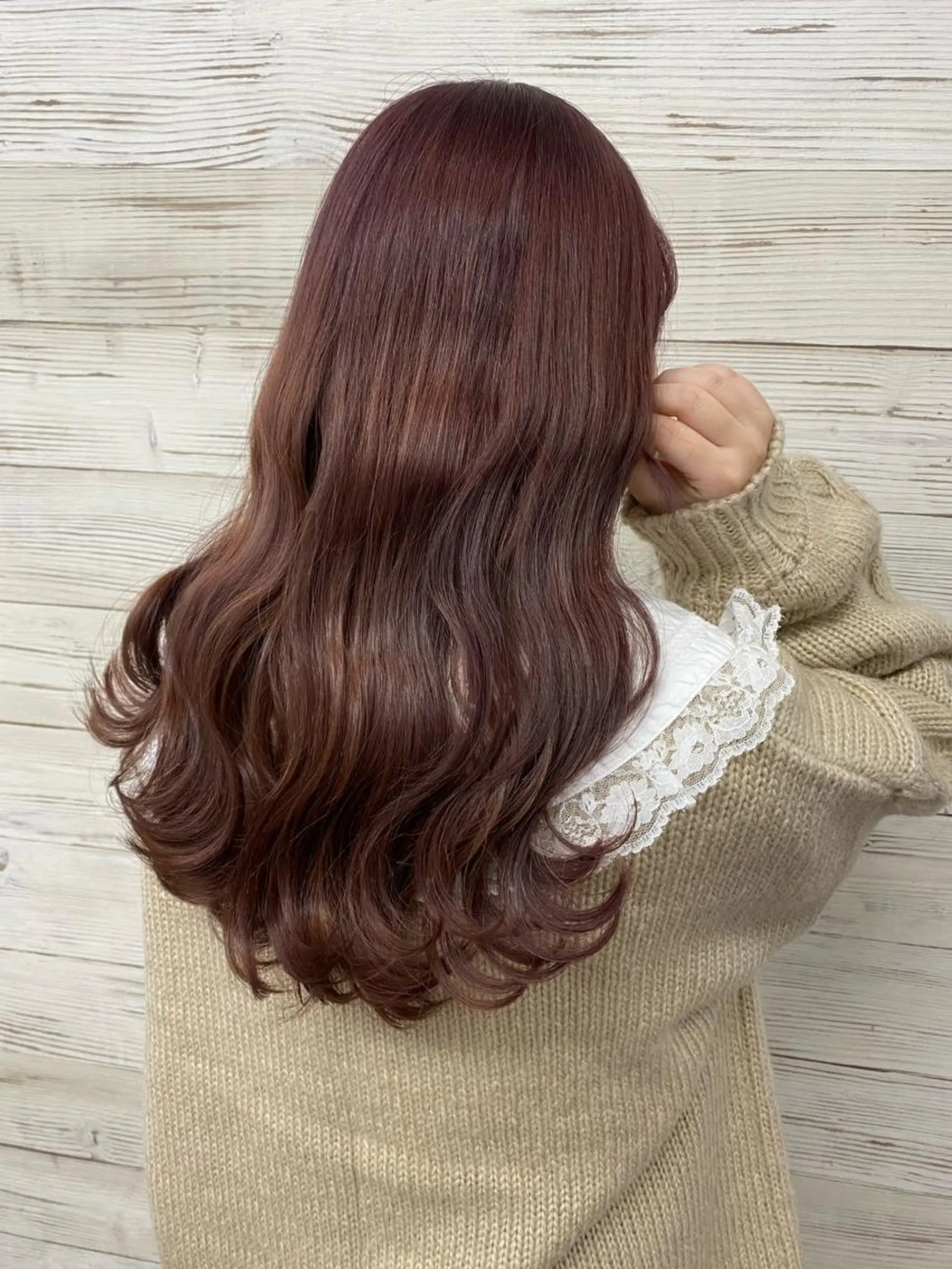 ミディアム カラー ヘアアレンジ アイブロウ ショートボブ 編み込みエクステ シールエクステ ミディアムパーマ バレイヤージュ LAVENDIA 初音のヘアスタイル