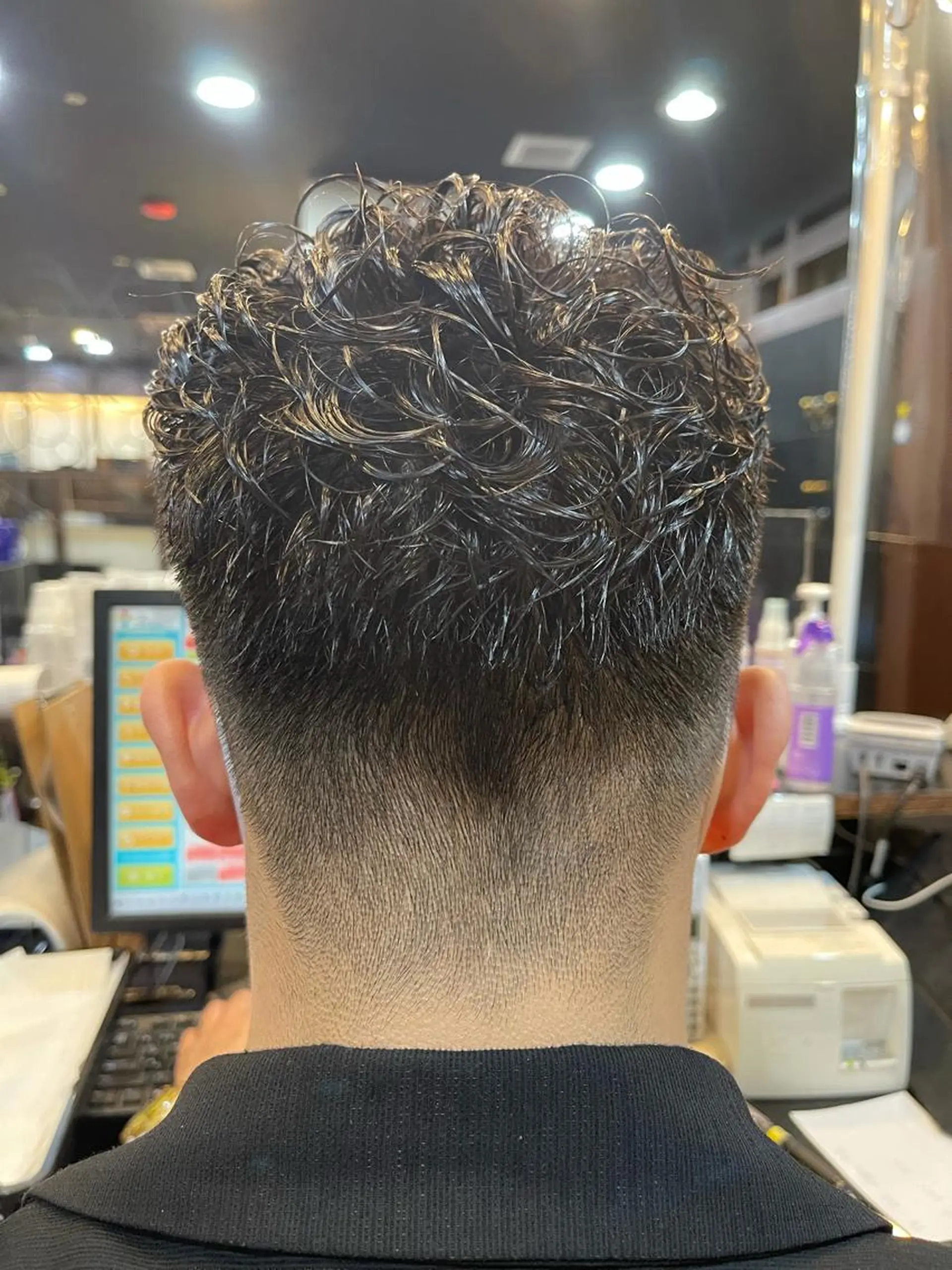 ショート パーマ メンズ メンズパーマ カット ヘッドスパ Zina天王寺 CHIAKIのヘアスタイル