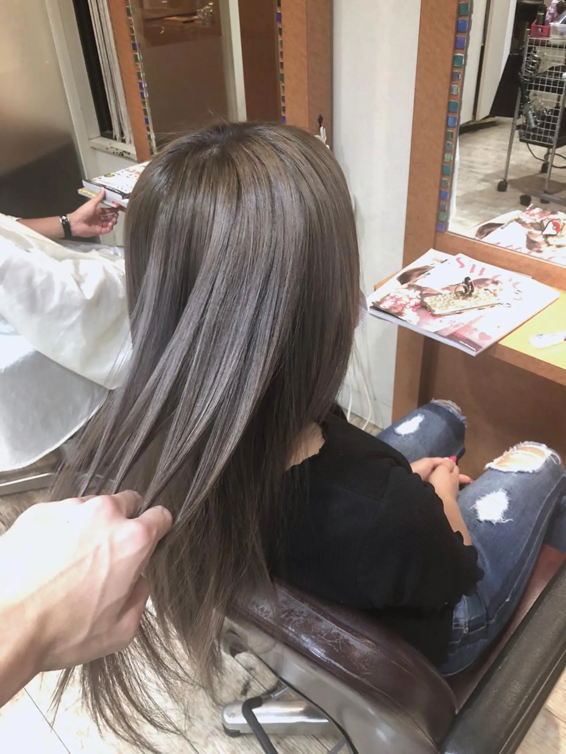 ロング カラー ラベンダーカラー 100%髪質改善特化 TRUNSのヘアスタイル