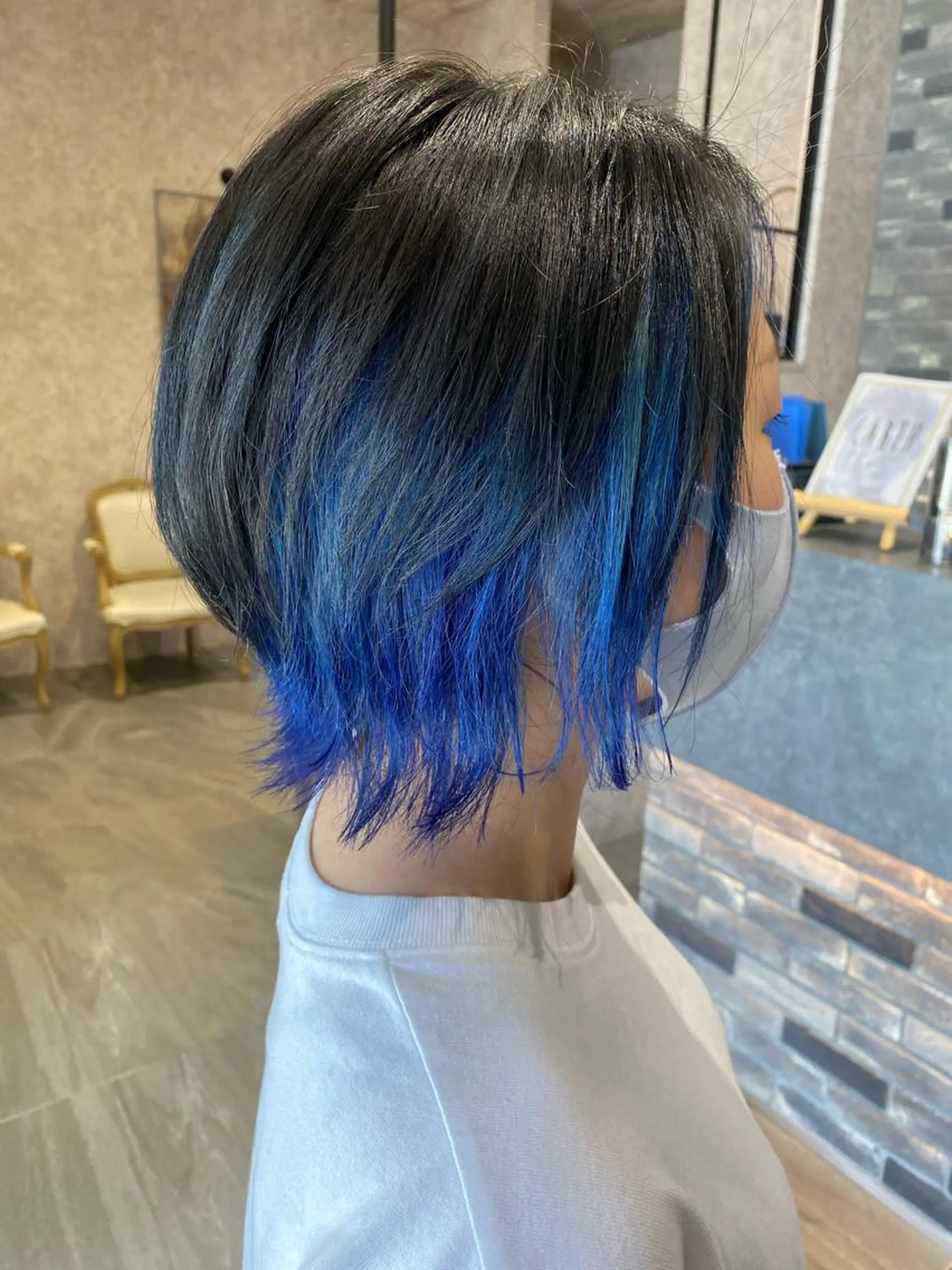 ショート カラー ブリーチ ブルーカラー インナーカラー カット パーマ 縮毛矯正 earth尾形美穂 🫧髪質改善縮毛🫧のヘアスタイル