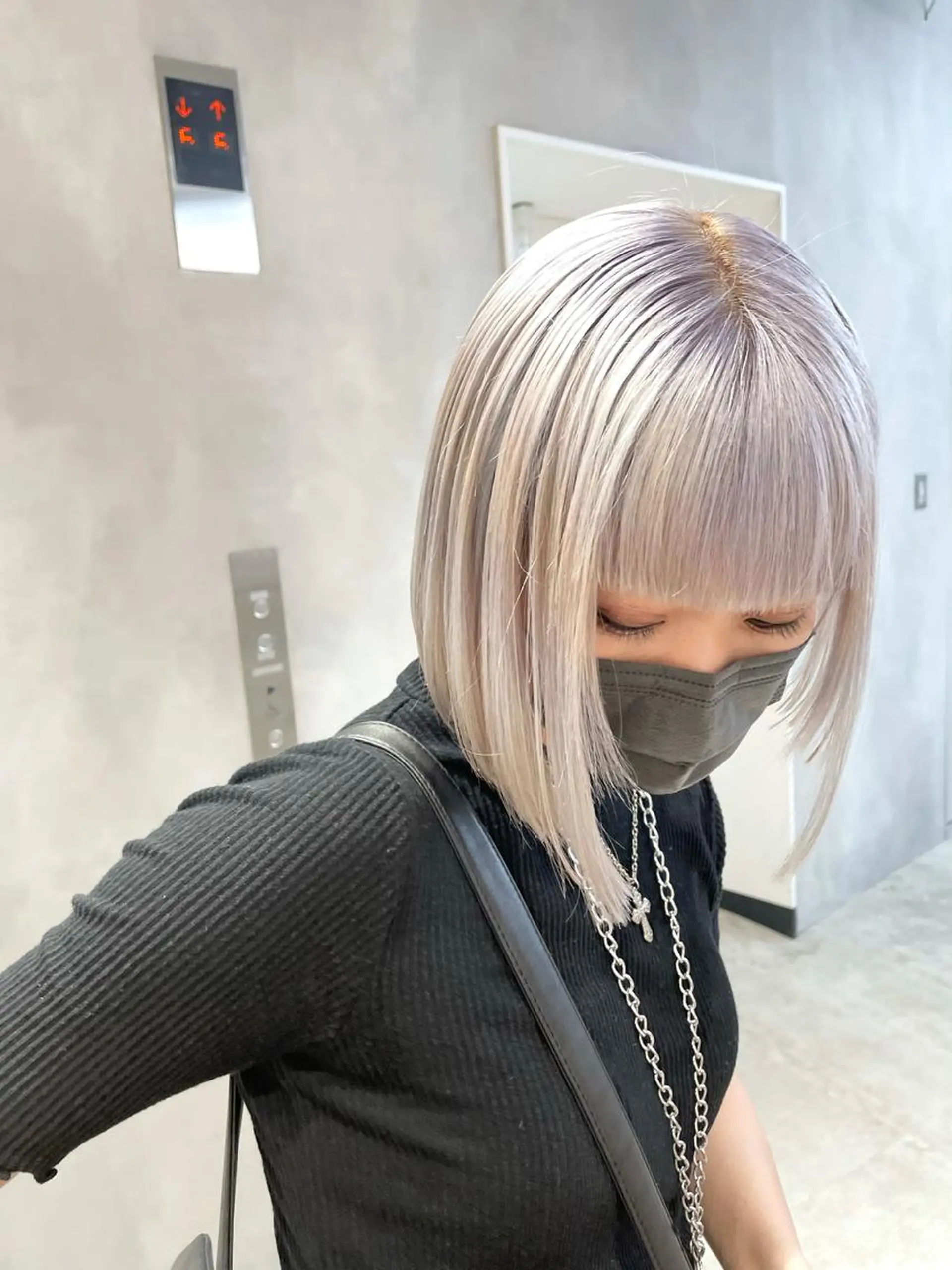 ショート カラー ハイトーン×レイヤー ／遠藤将太のヘアスタイル