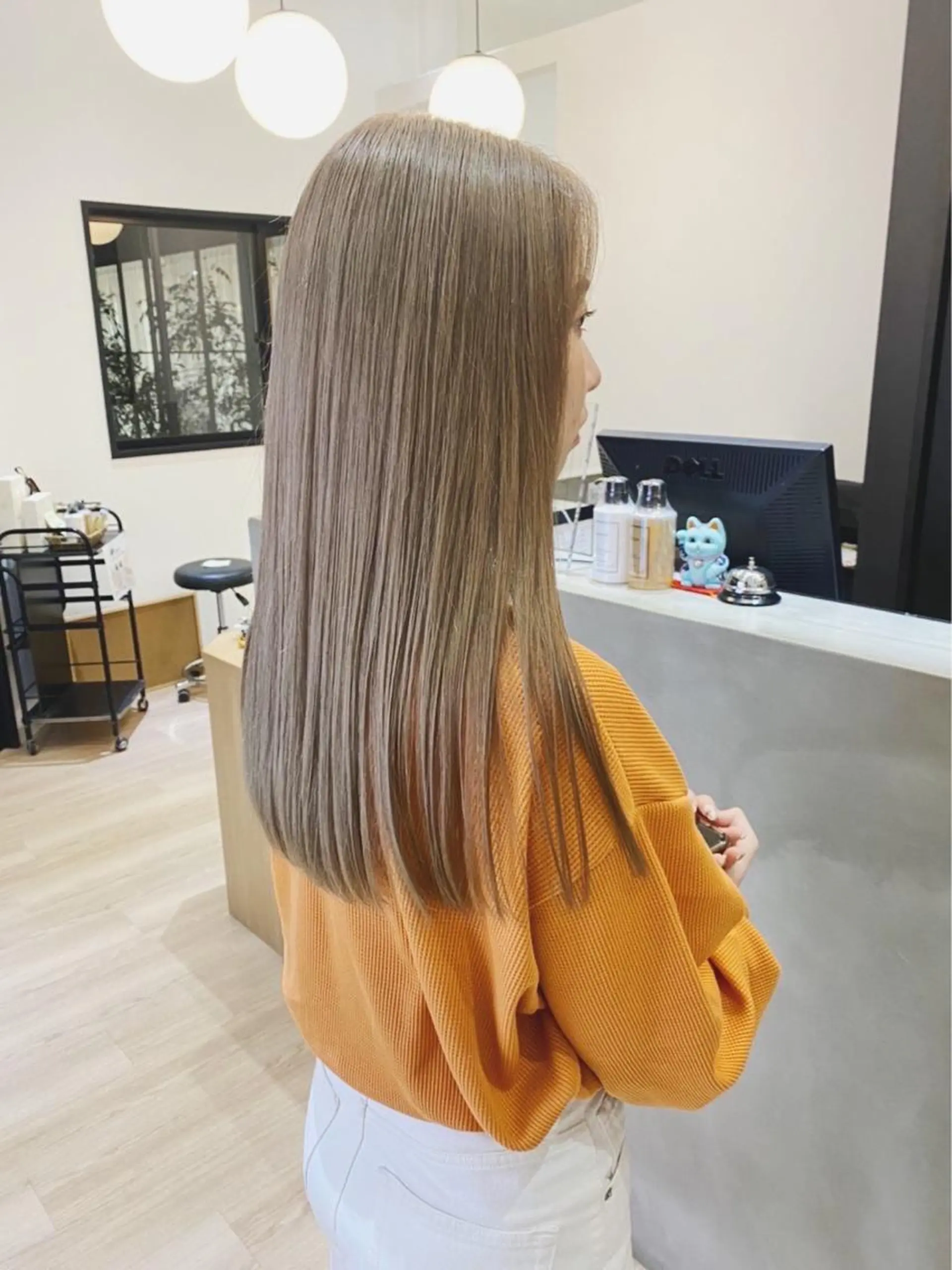 ロング カラー unique RINNEのヘアスタイル