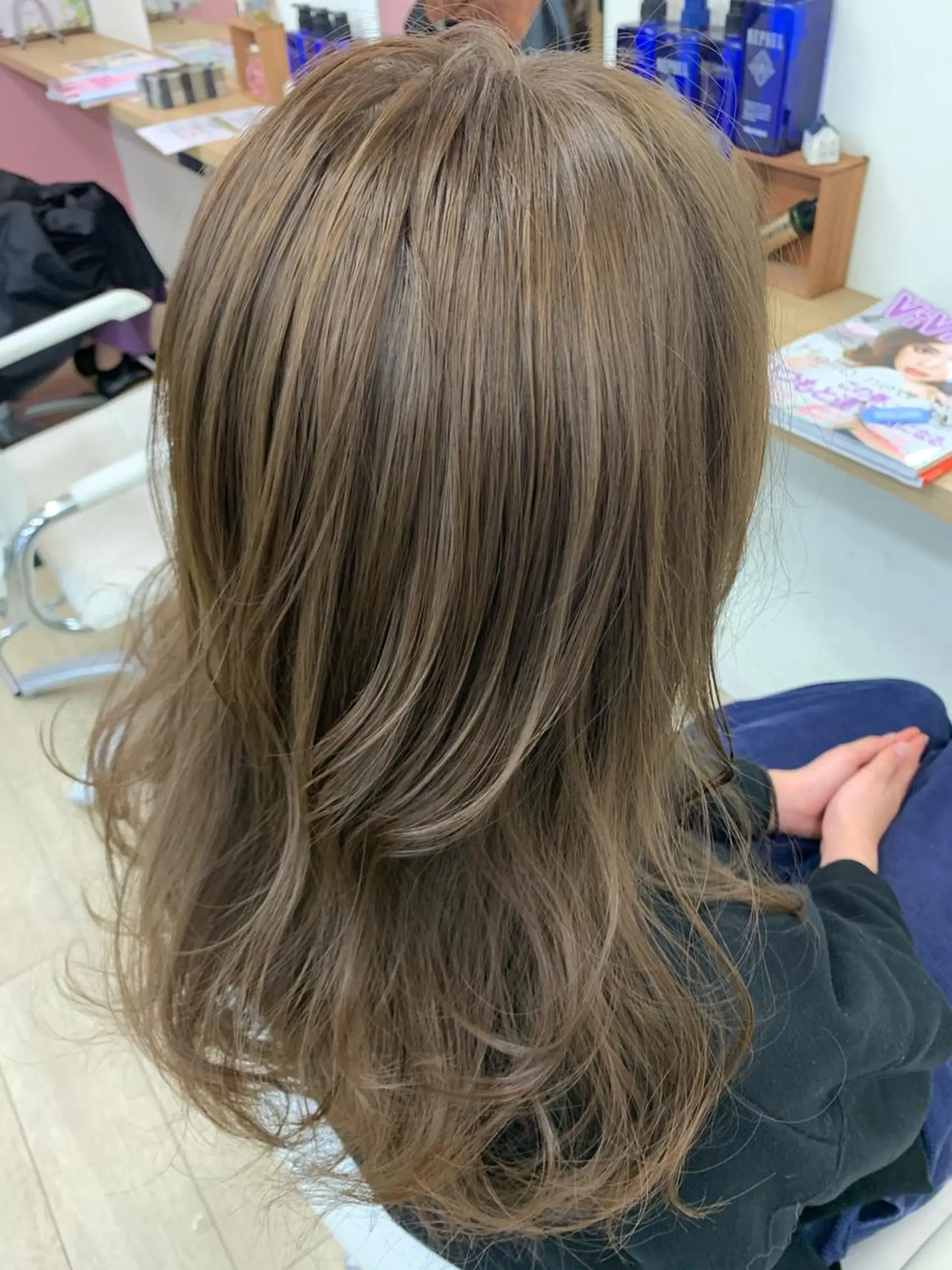 ロング カラー アッシュ ヘアカラー Gemini代表 Maedaのヘアスタイル