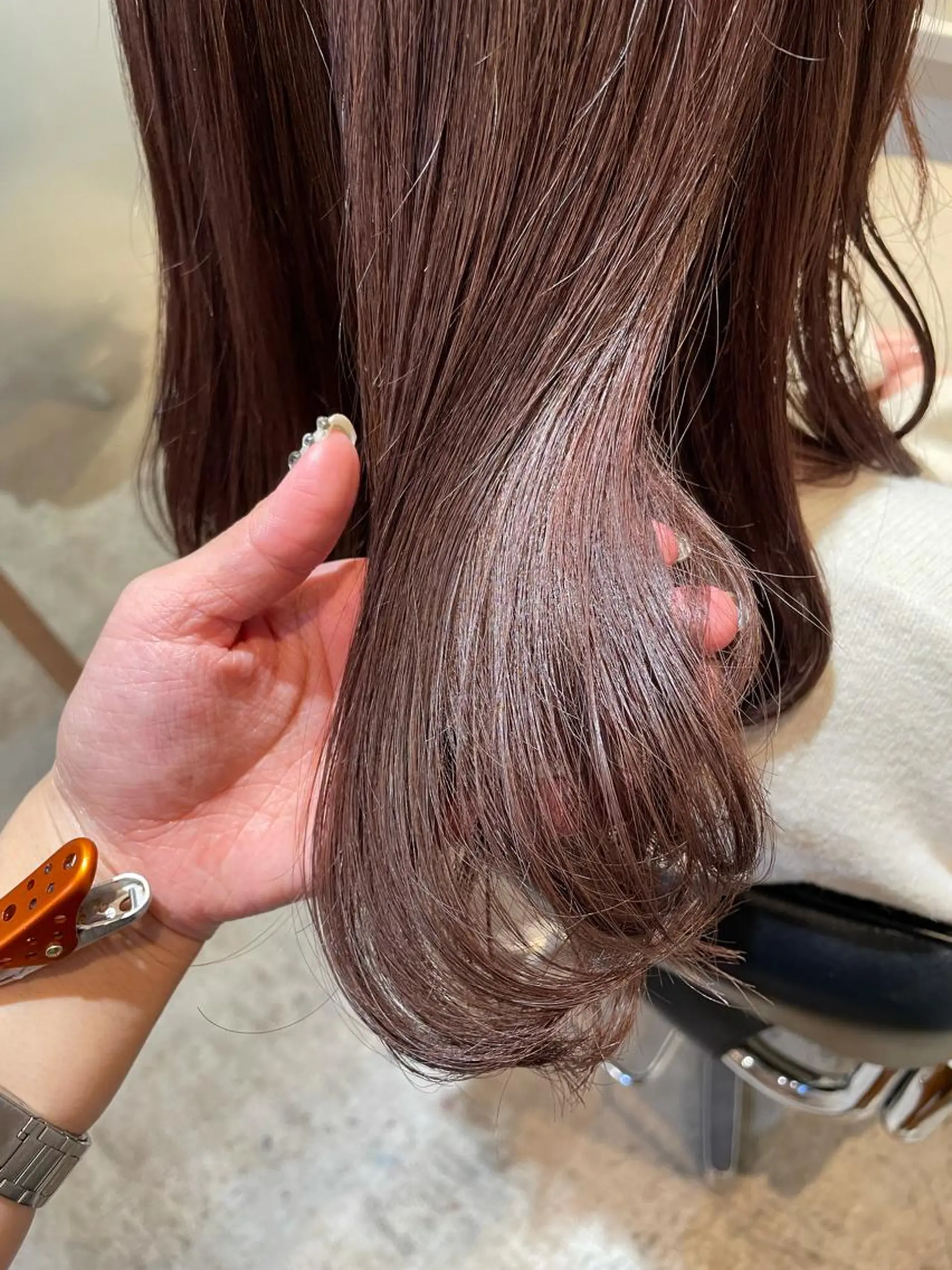 セミロング カラー ヘアアレンジ REONA🪽✨薬院 レイヤーカット🫧のヘアスタイル