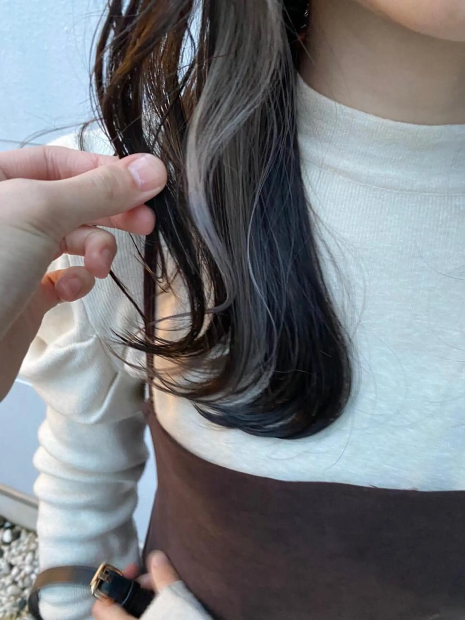 セミロング カラー インナーカラー マエダ リョウのヘアスタイル