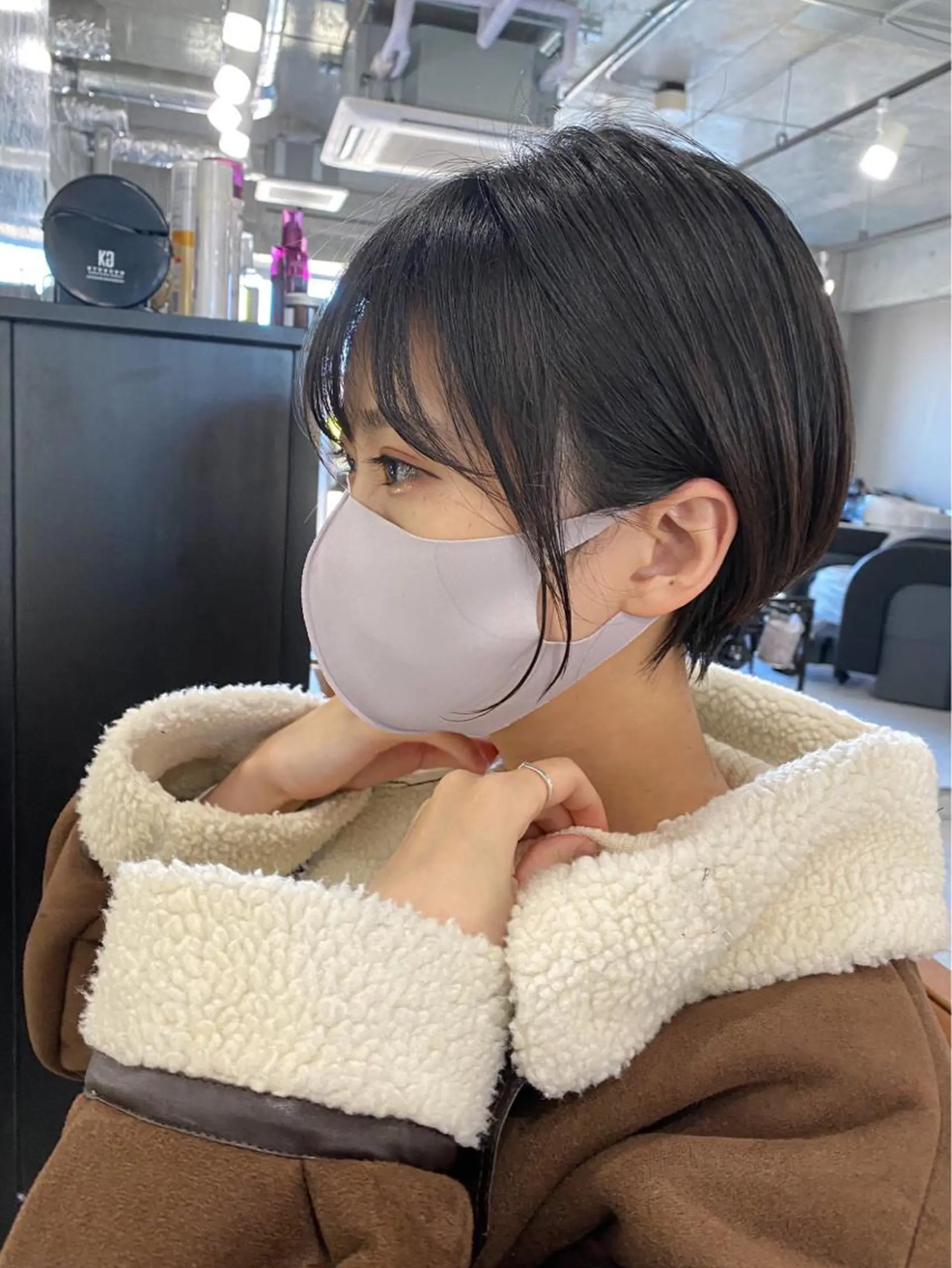 ショート アッシュ アッシュグレー アッシュグレージュ ミストバング ピンクブラウン Bob&ハイトーン 専門家CHIHIROのヘアスタイル