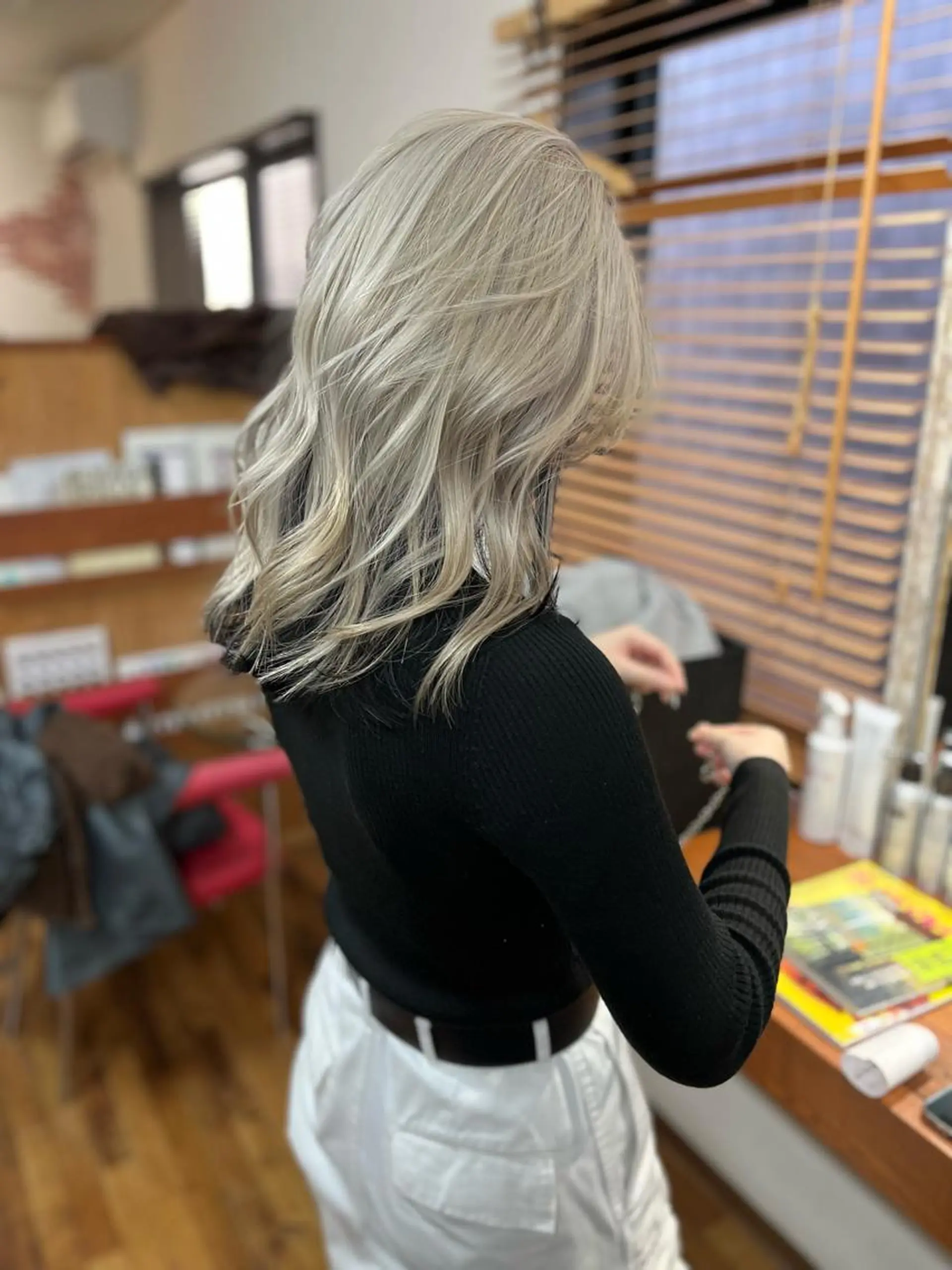 セミロング カラー カット ヘアカラー トリートメント さいとう つかさのヘアスタイル