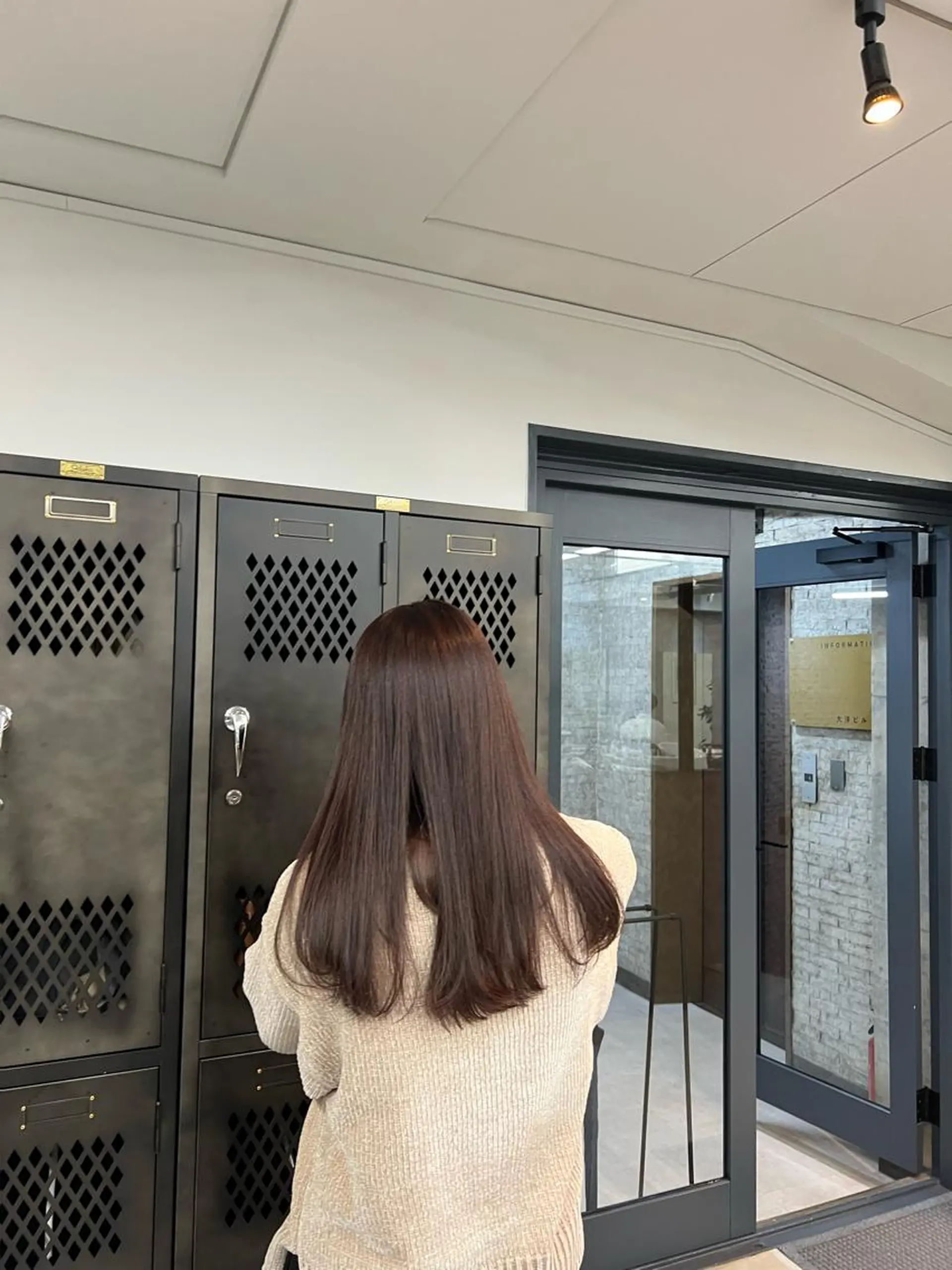 セミロング INORI @de2poのヘアスタイル