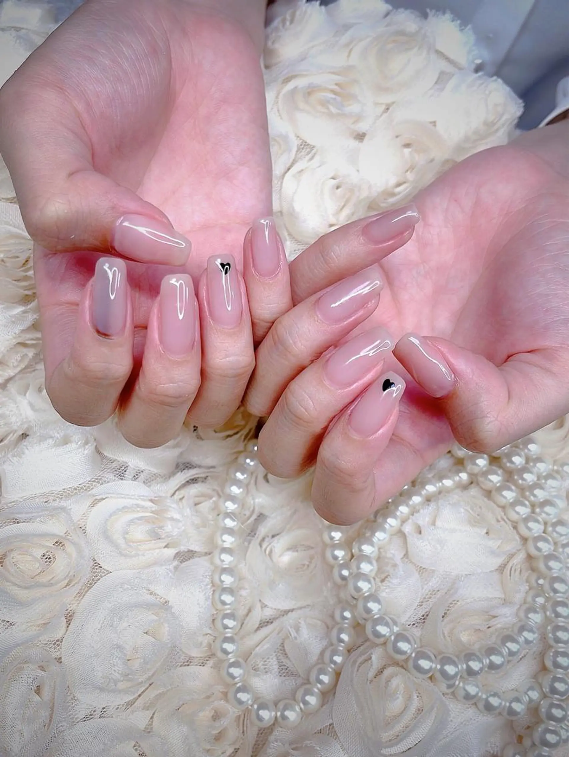 ミディアム 韓国風ヘア めぐみのネイルサロン スタッフ練習のネイルデザイン