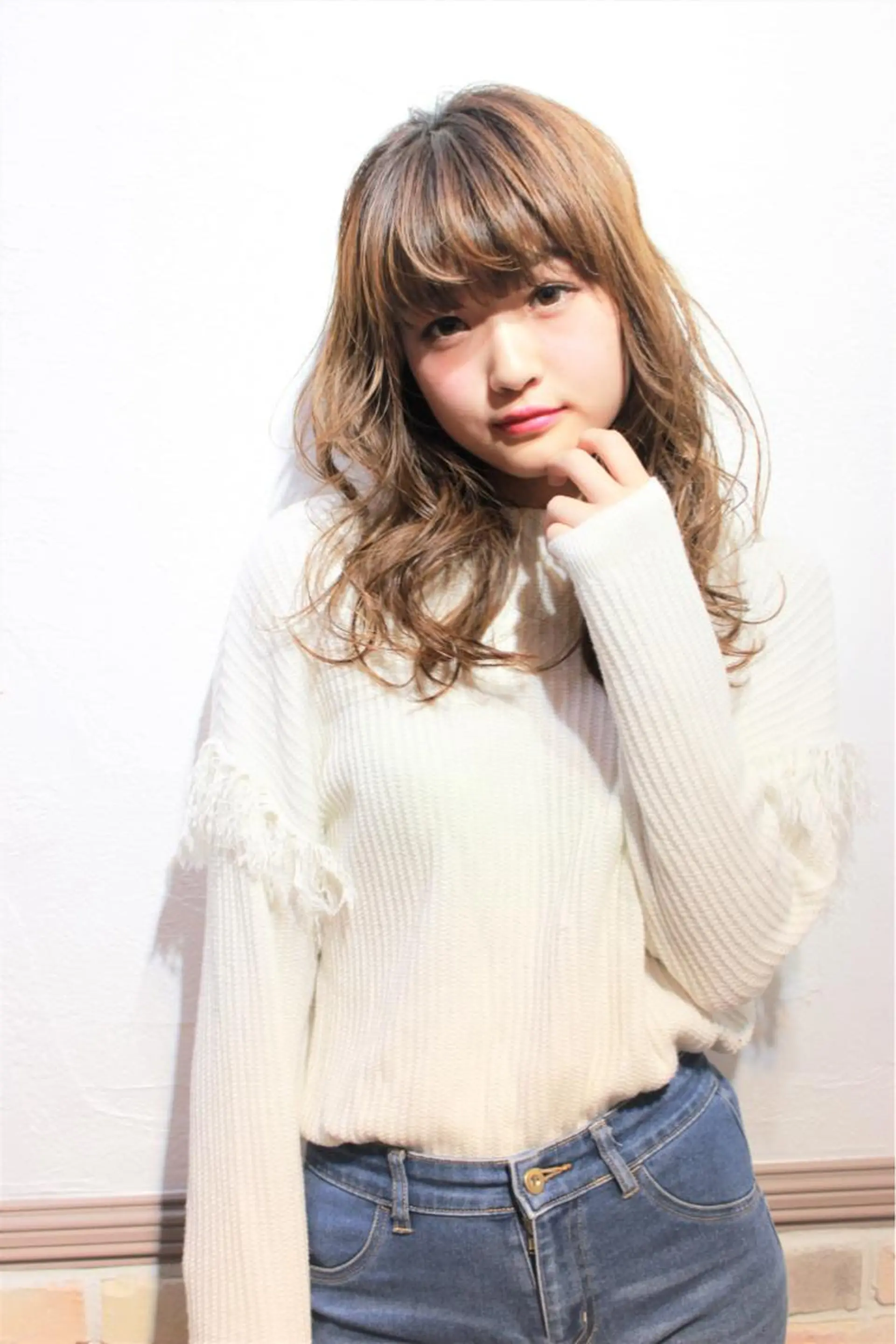 ミディアム アッシュ ヘアカラー トリートメント 所渉/韓国レイヤー /ウルフカットのヘアスタイル