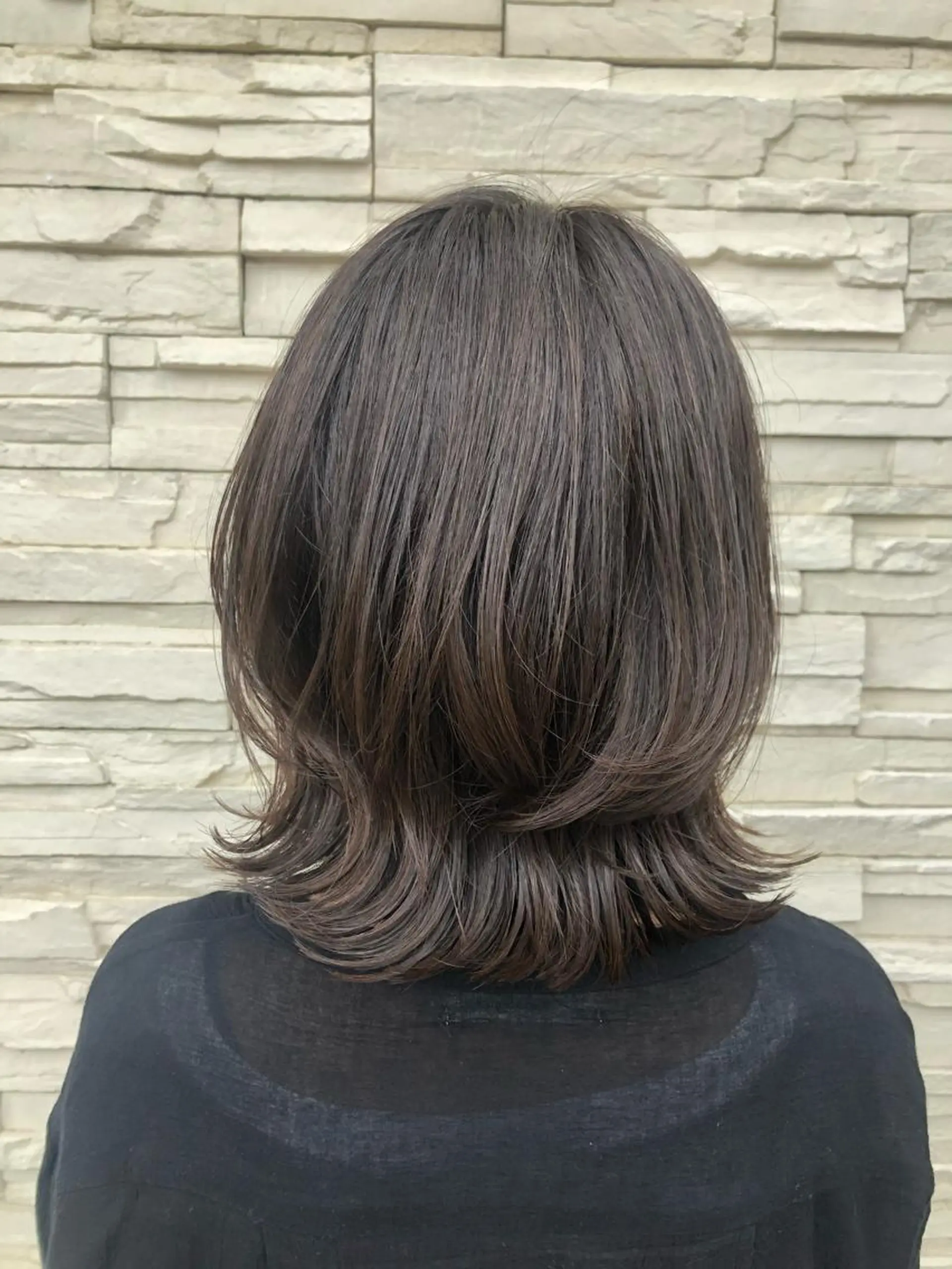 ミディアム アッシュ アッシュグレー 😺ヒアリング 重視😺小川のヘアスタイル