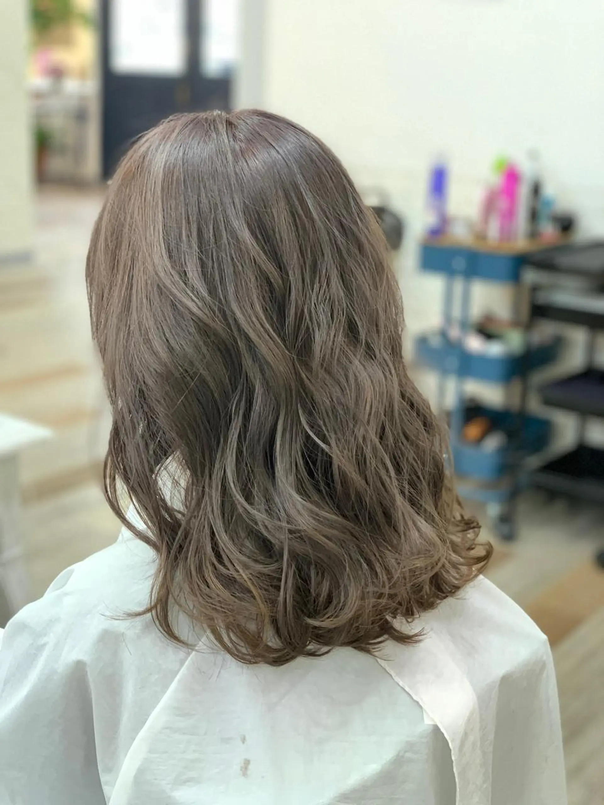 ミディアム 小笠原 菜緒のヘアスタイル